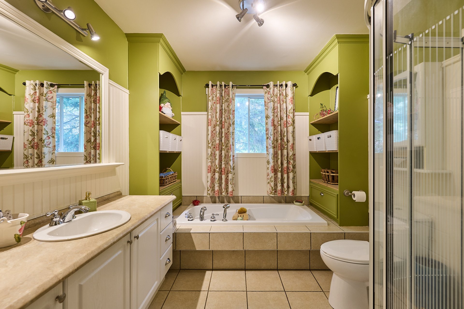 Photo - Bathroom