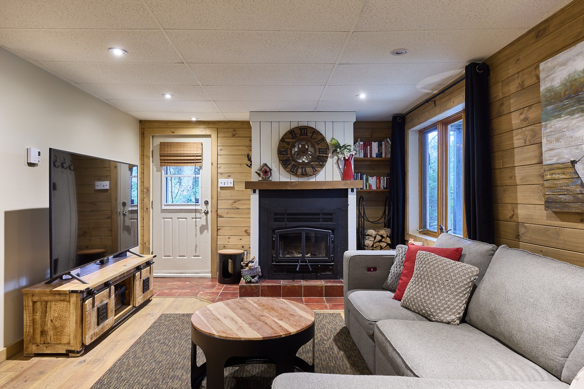 Photo - Living room