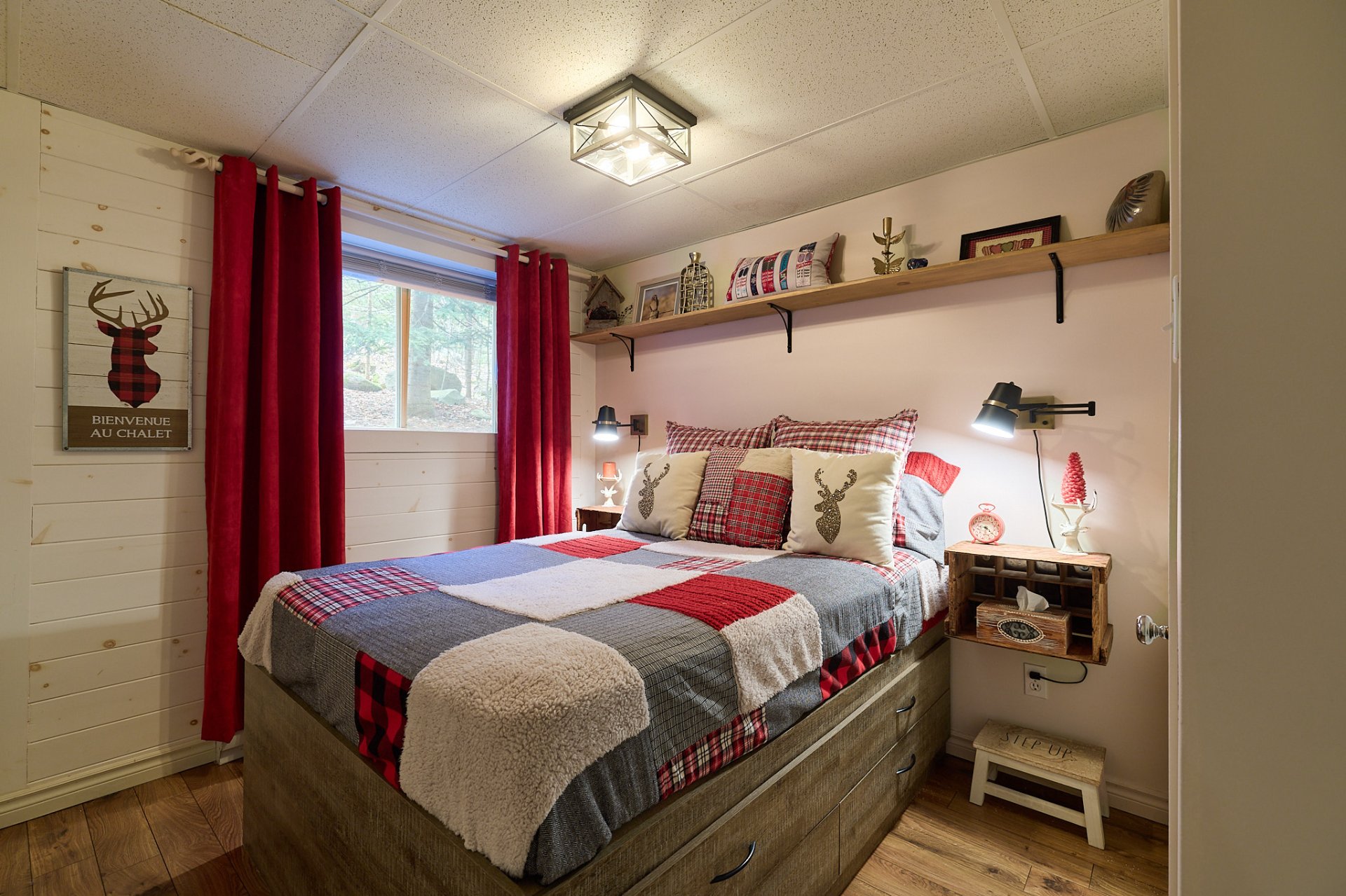 Photo - Bedroom