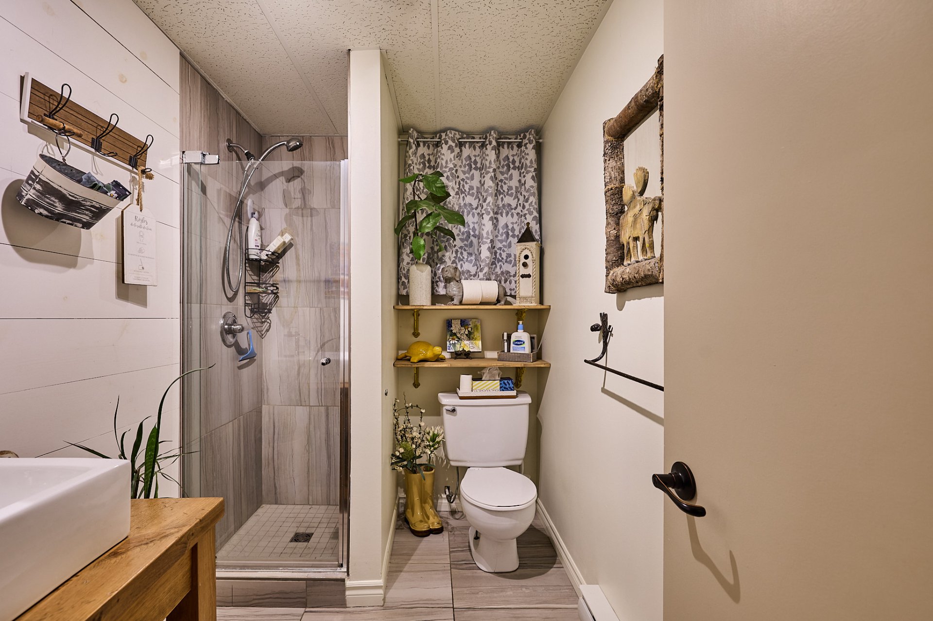 Photo - Bathroom