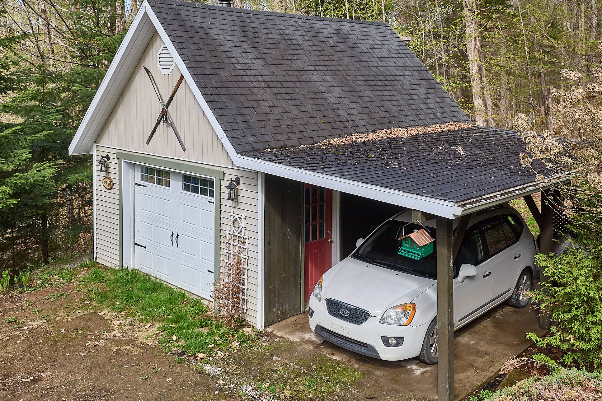 Photo - Garage