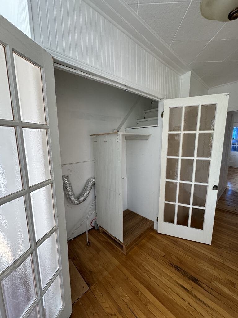 Photo - Laundry room