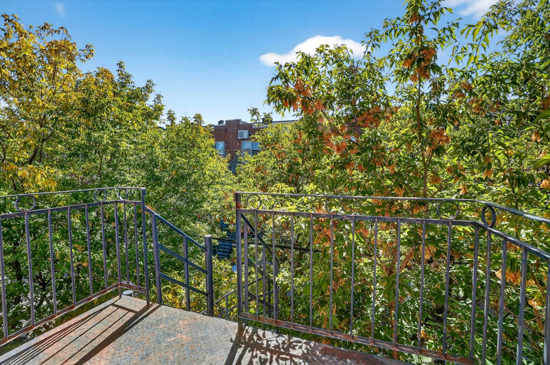 Photo - Balcony