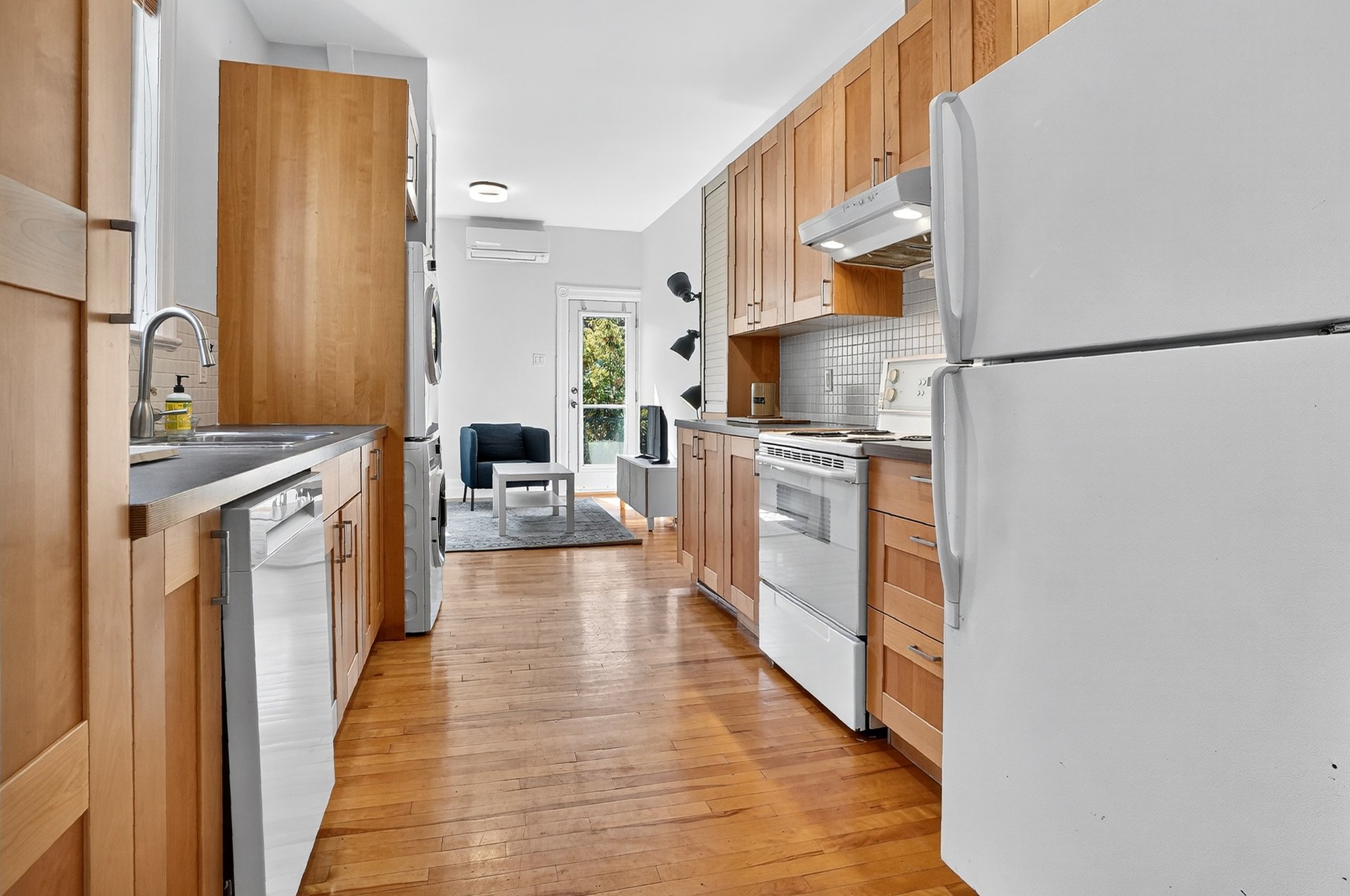 Photo - Kitchen