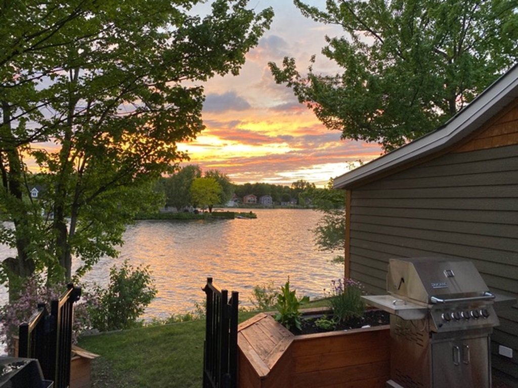 Photo - Access to a body of water