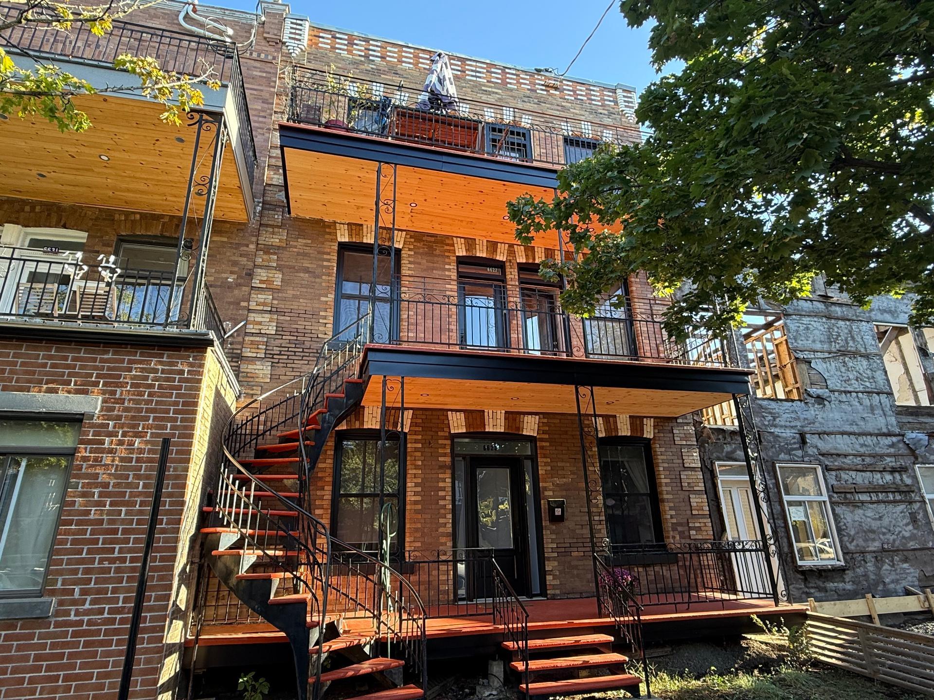 Photo - Frontage