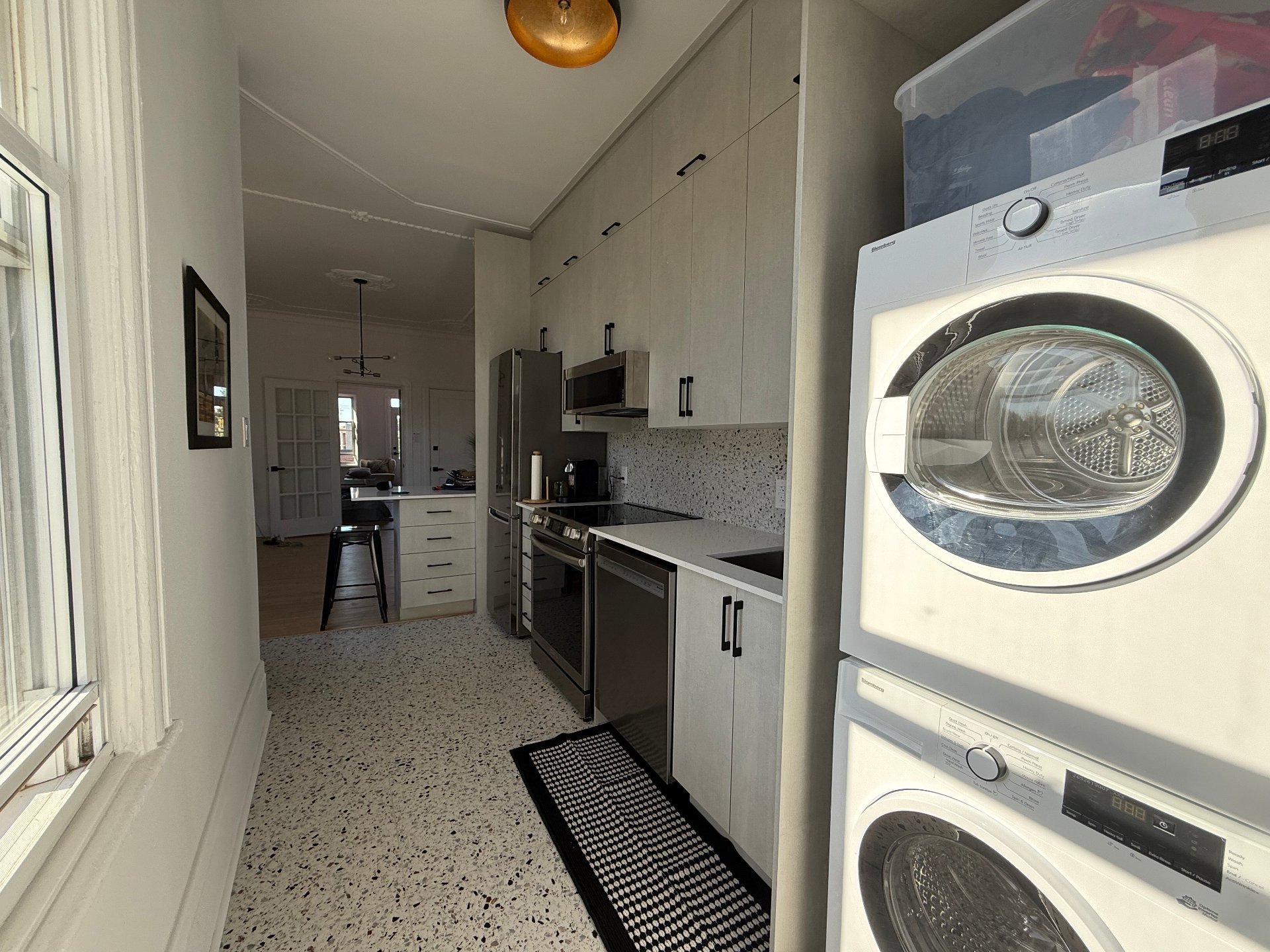 Photo - Laundry room