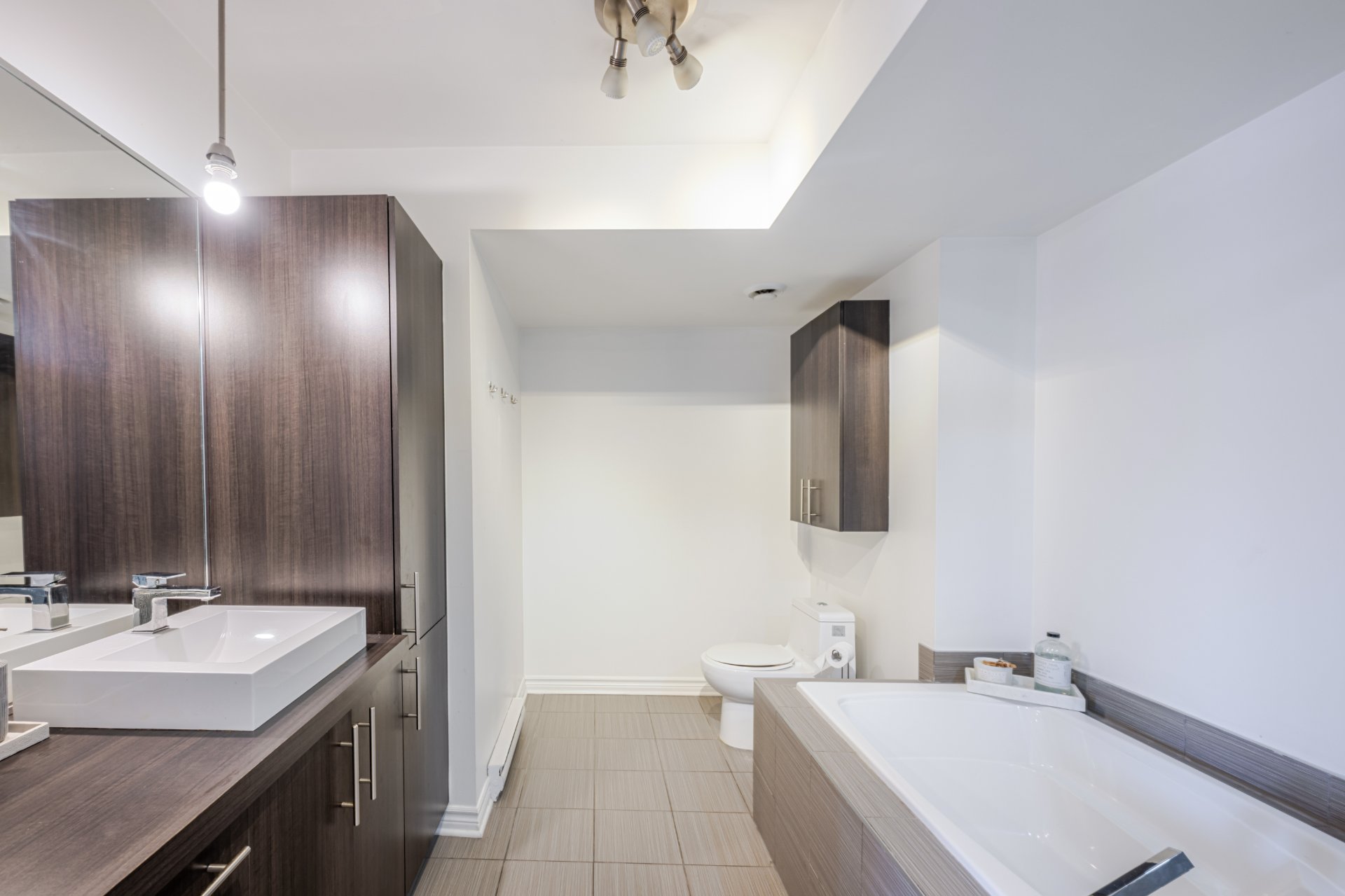 Photo - Bathroom