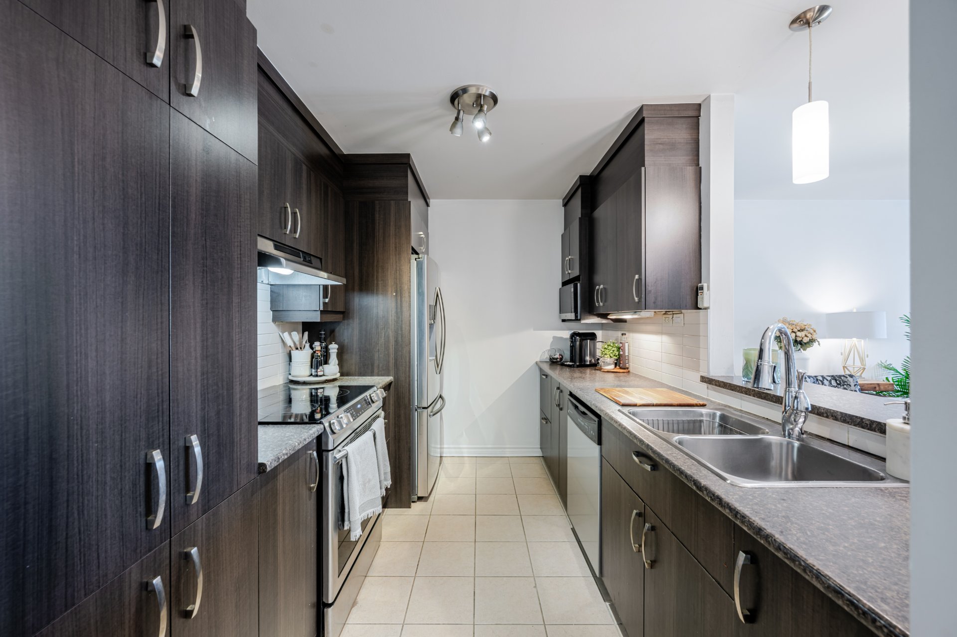 Photo - Kitchen