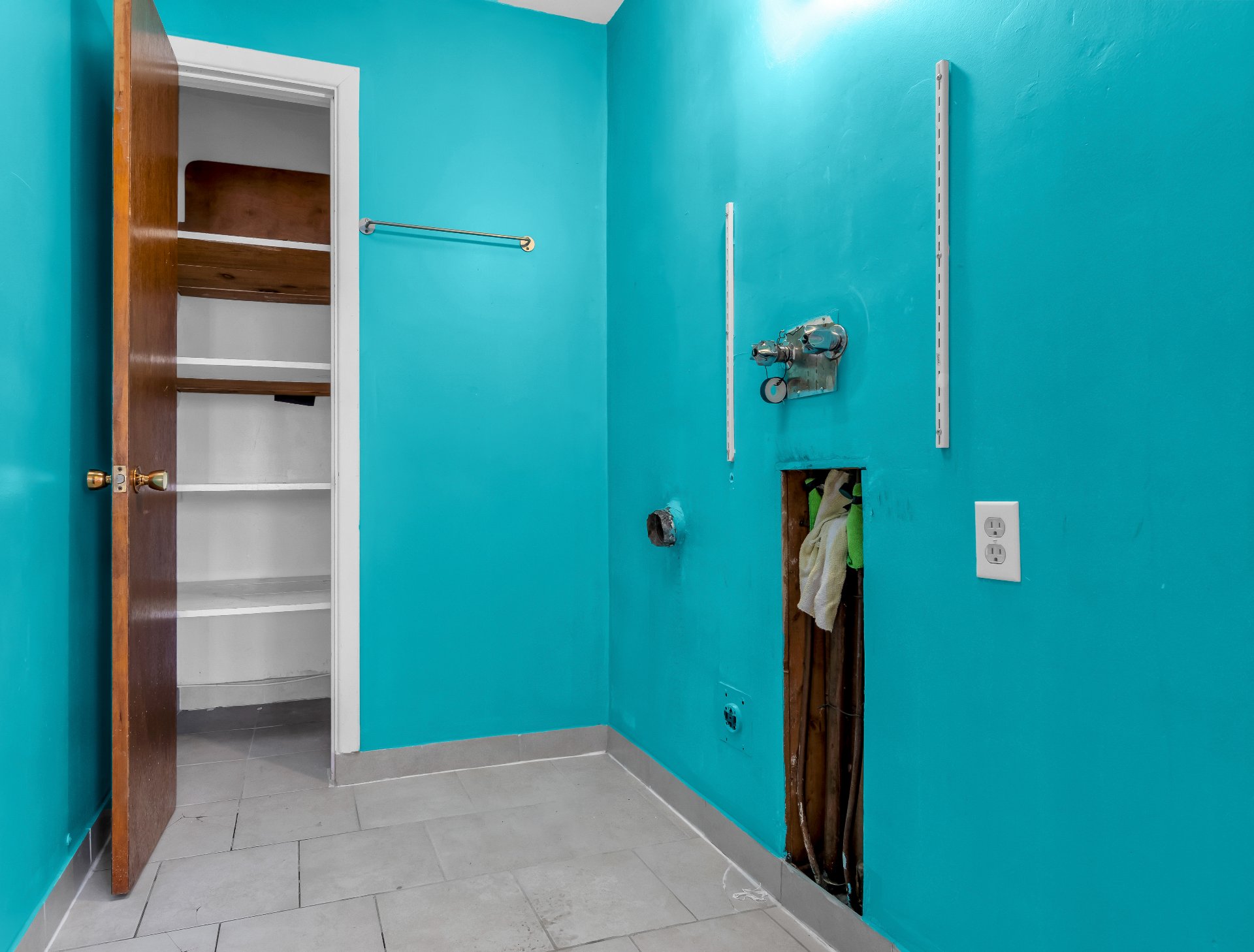 Photo - Laundry room