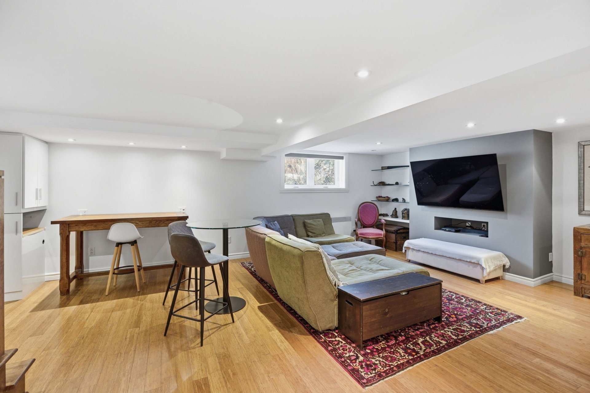 Photo - Family room