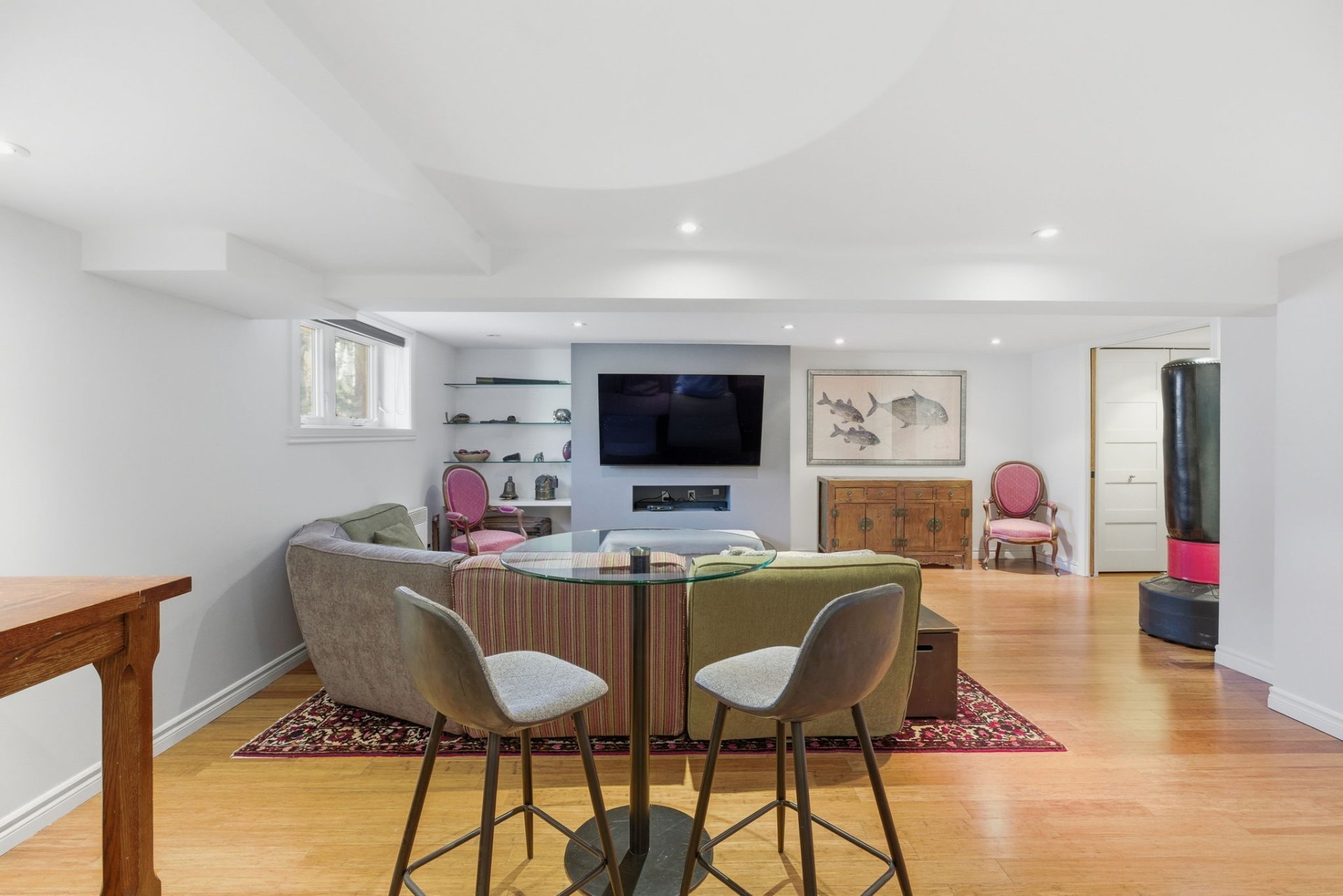 Photo - Family room