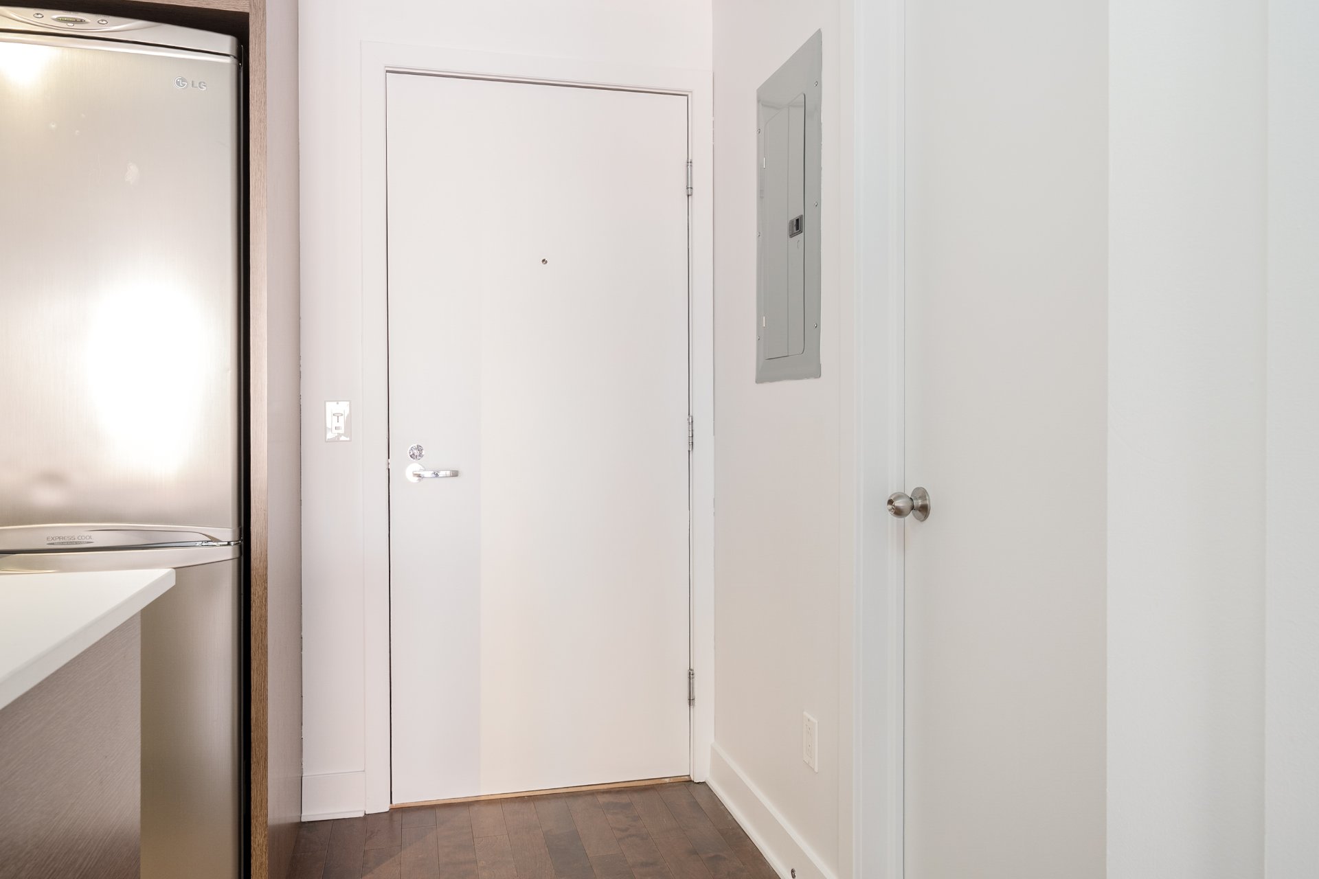 Photo - Hallway