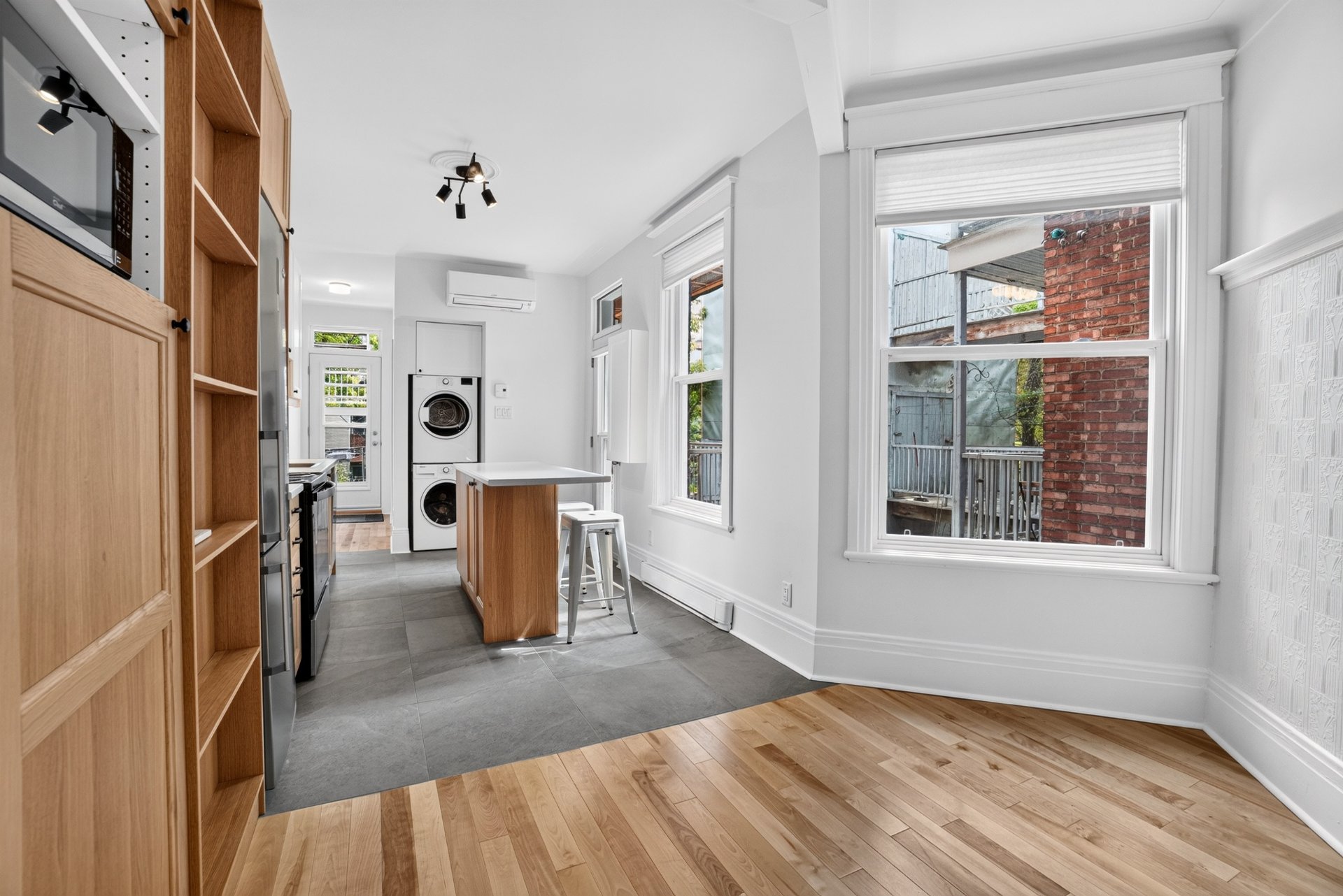 Photo - Kitchen