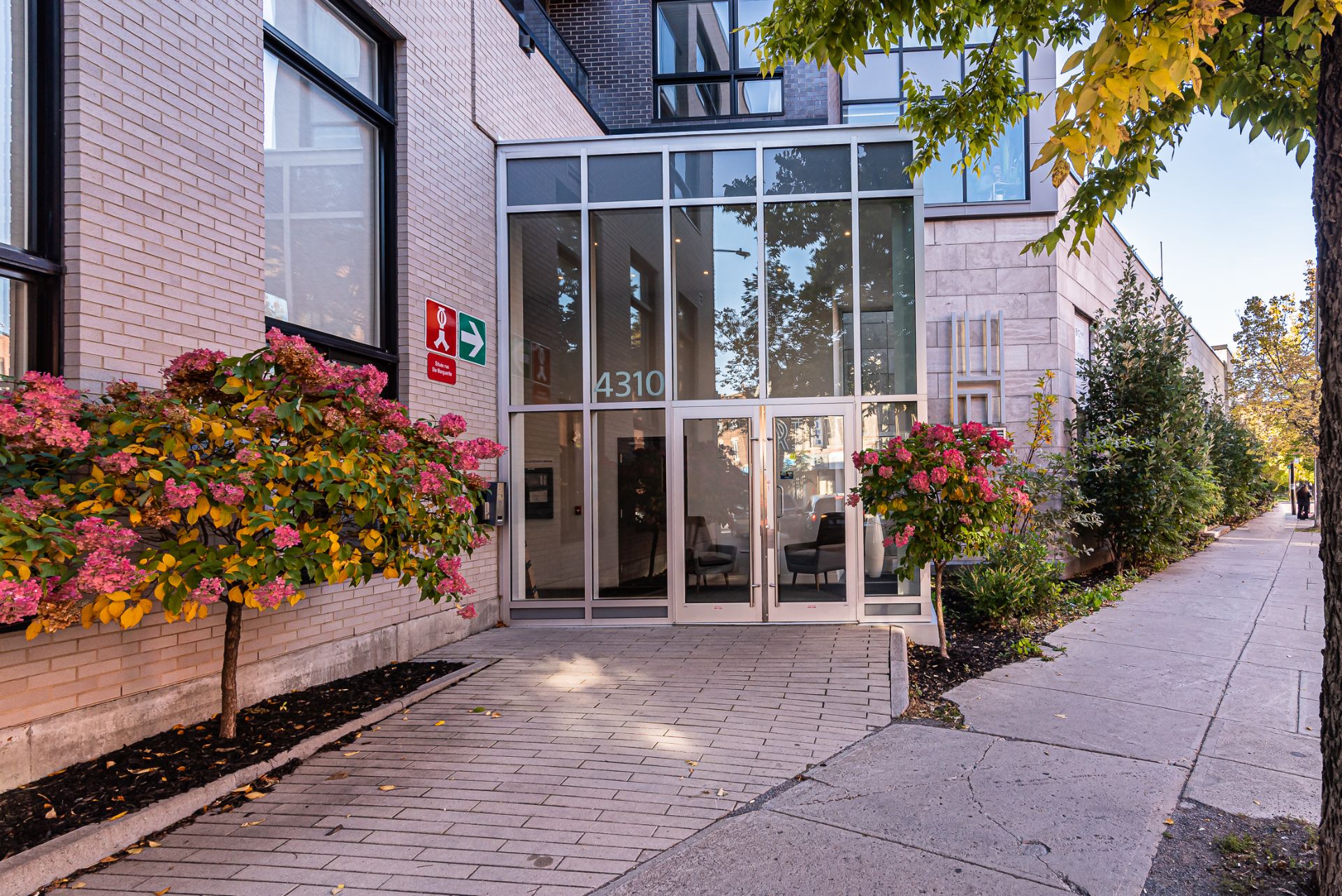 Photo - Entrée extérieure