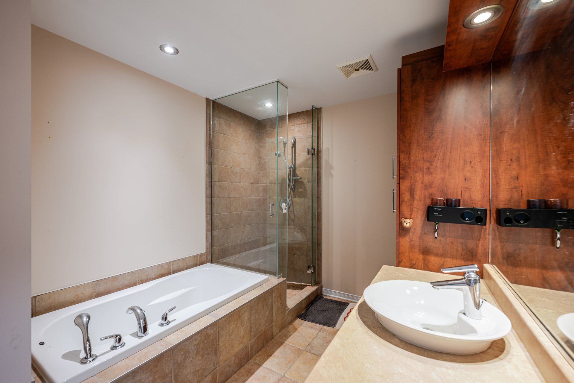 Photo - Bathroom
