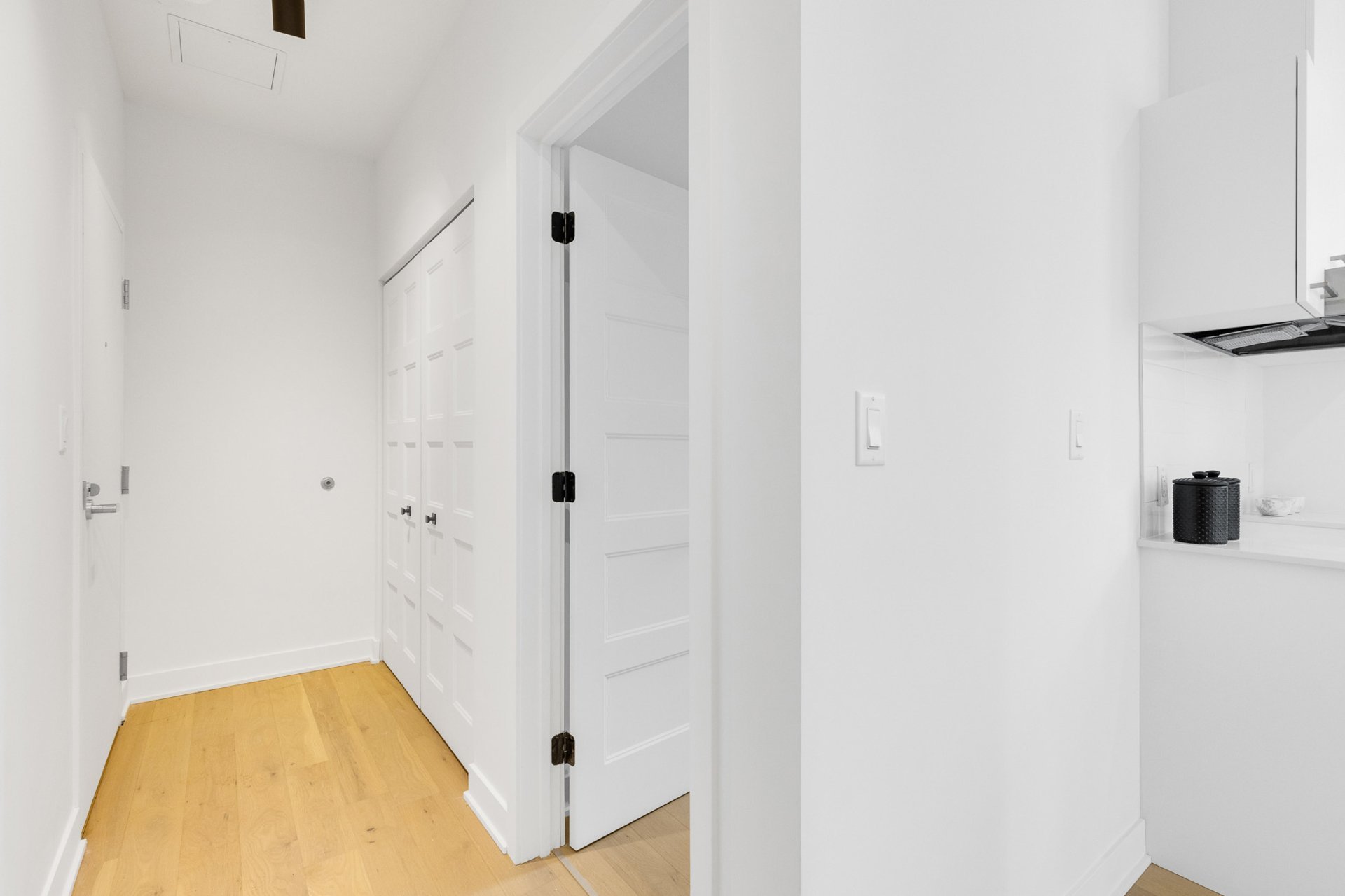 Photo - Corridor