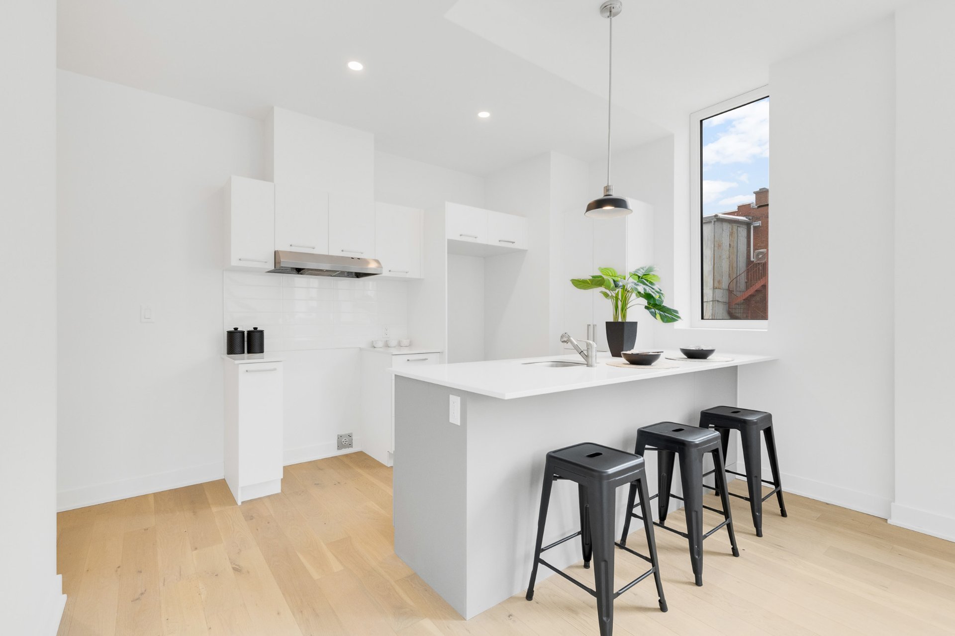 Photo - Kitchen