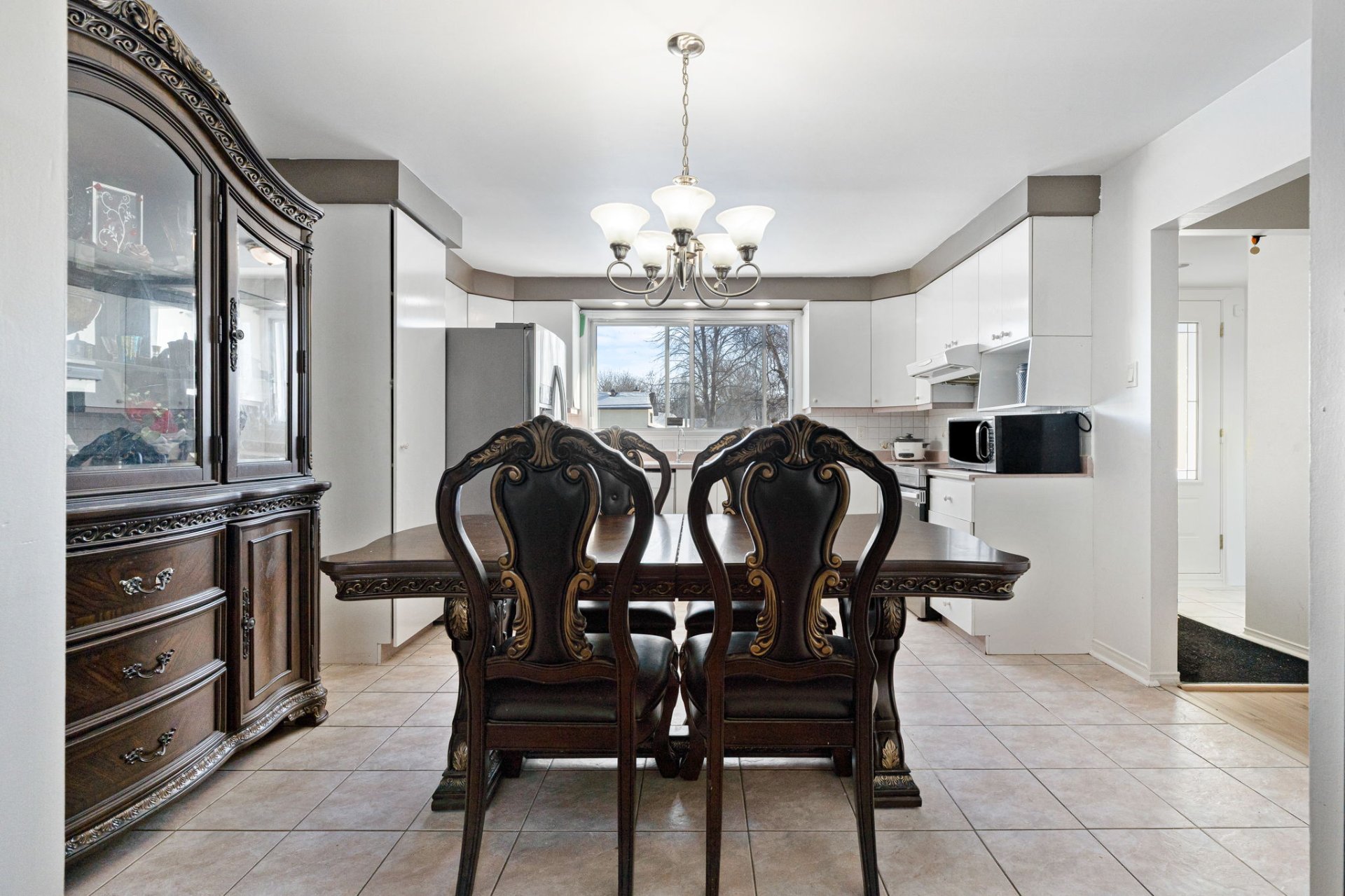 Photo - Salle à manger