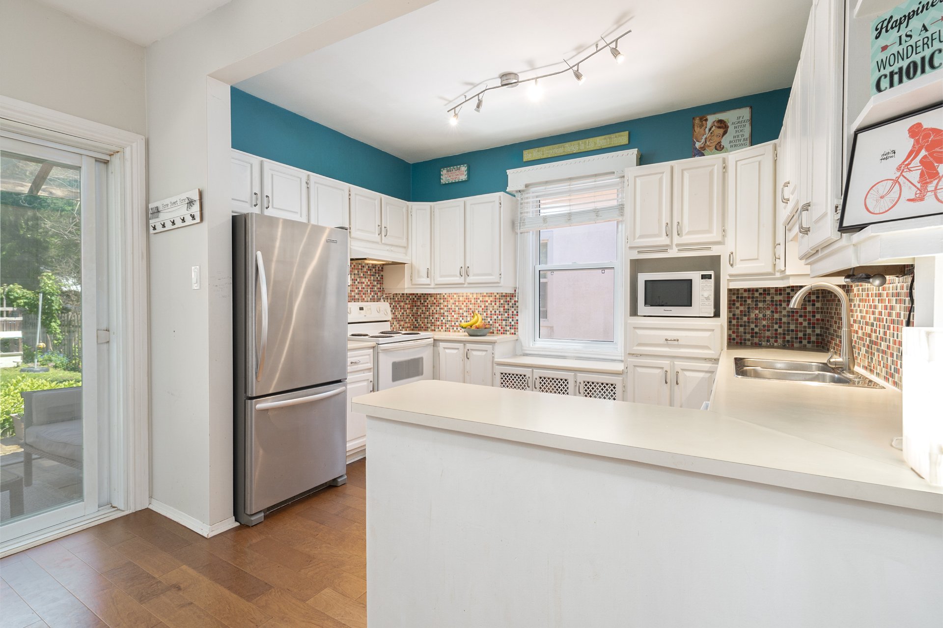 Photo - Kitchen