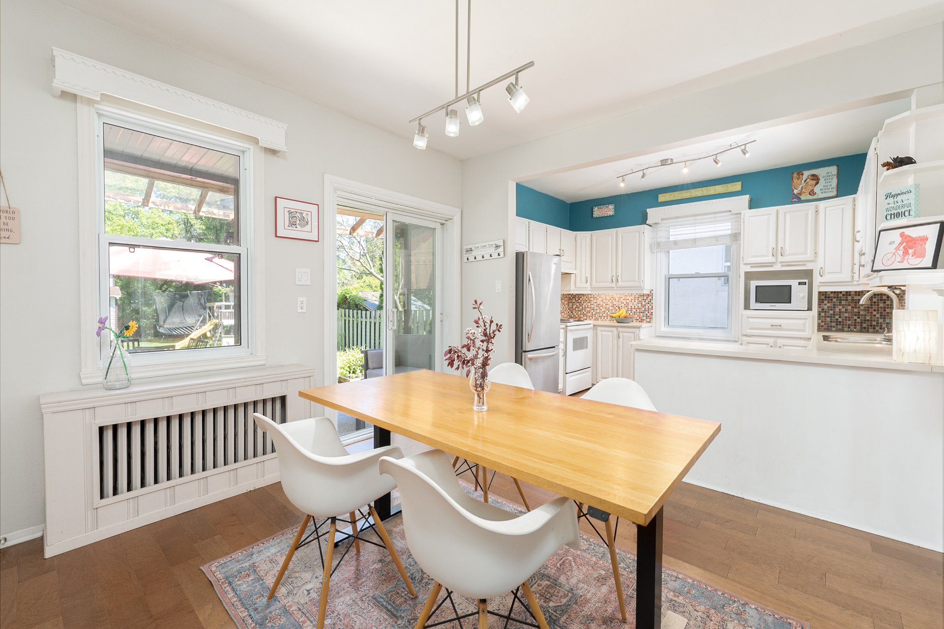 Photo - Dining room