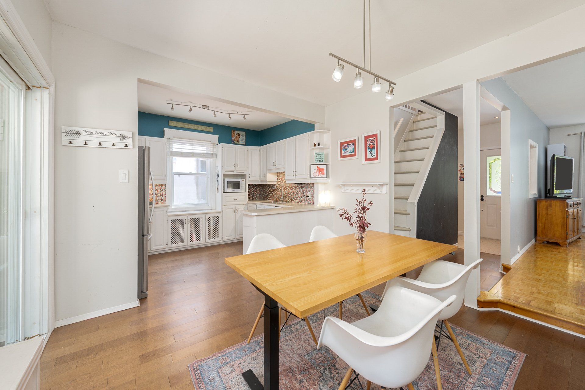 Photo - Dining room