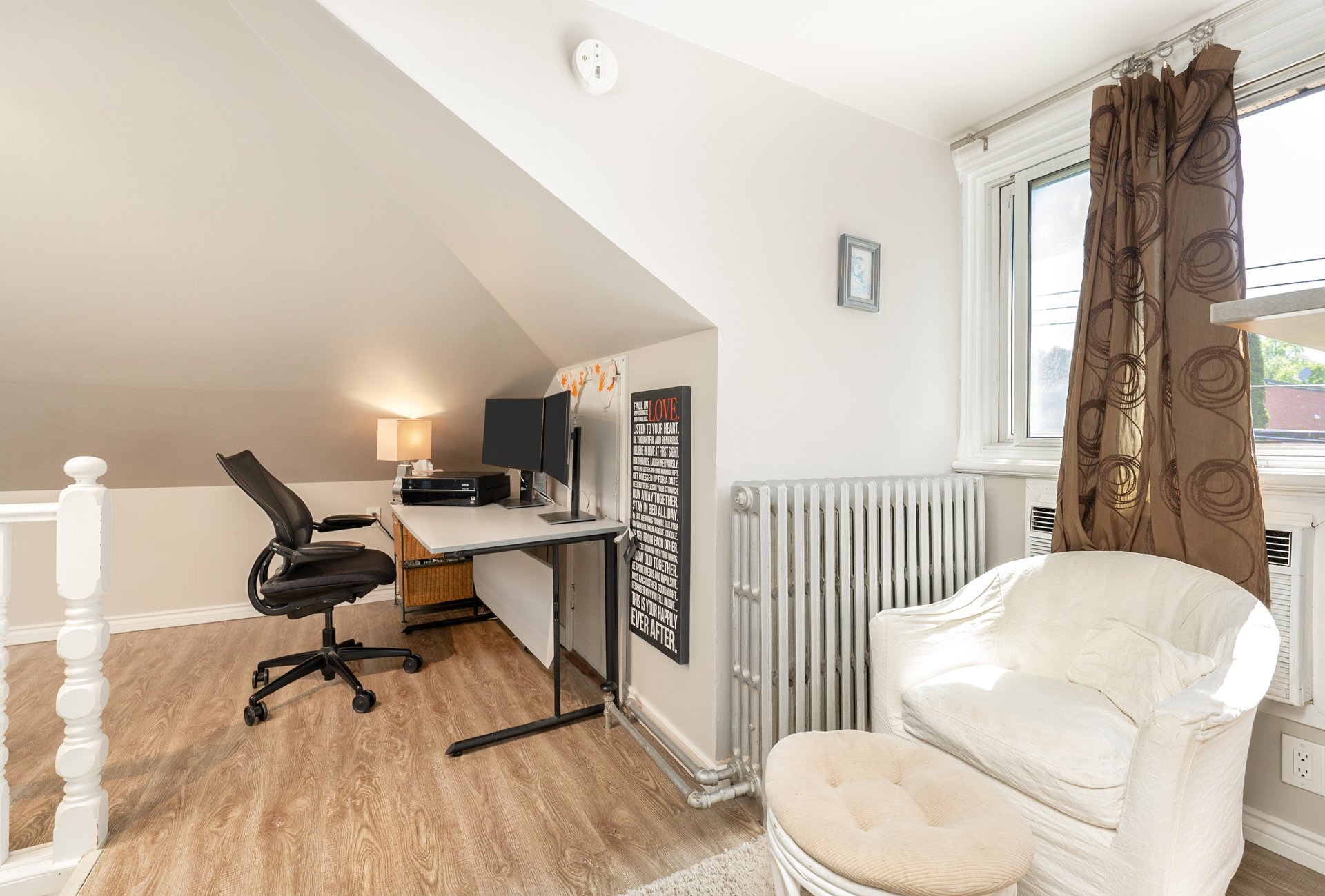 Photo - Office