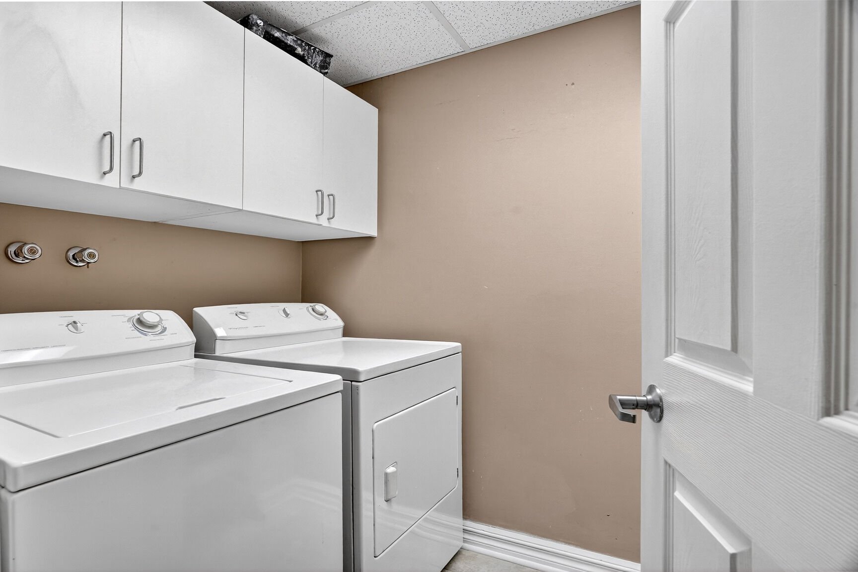 Photo - Laundry room