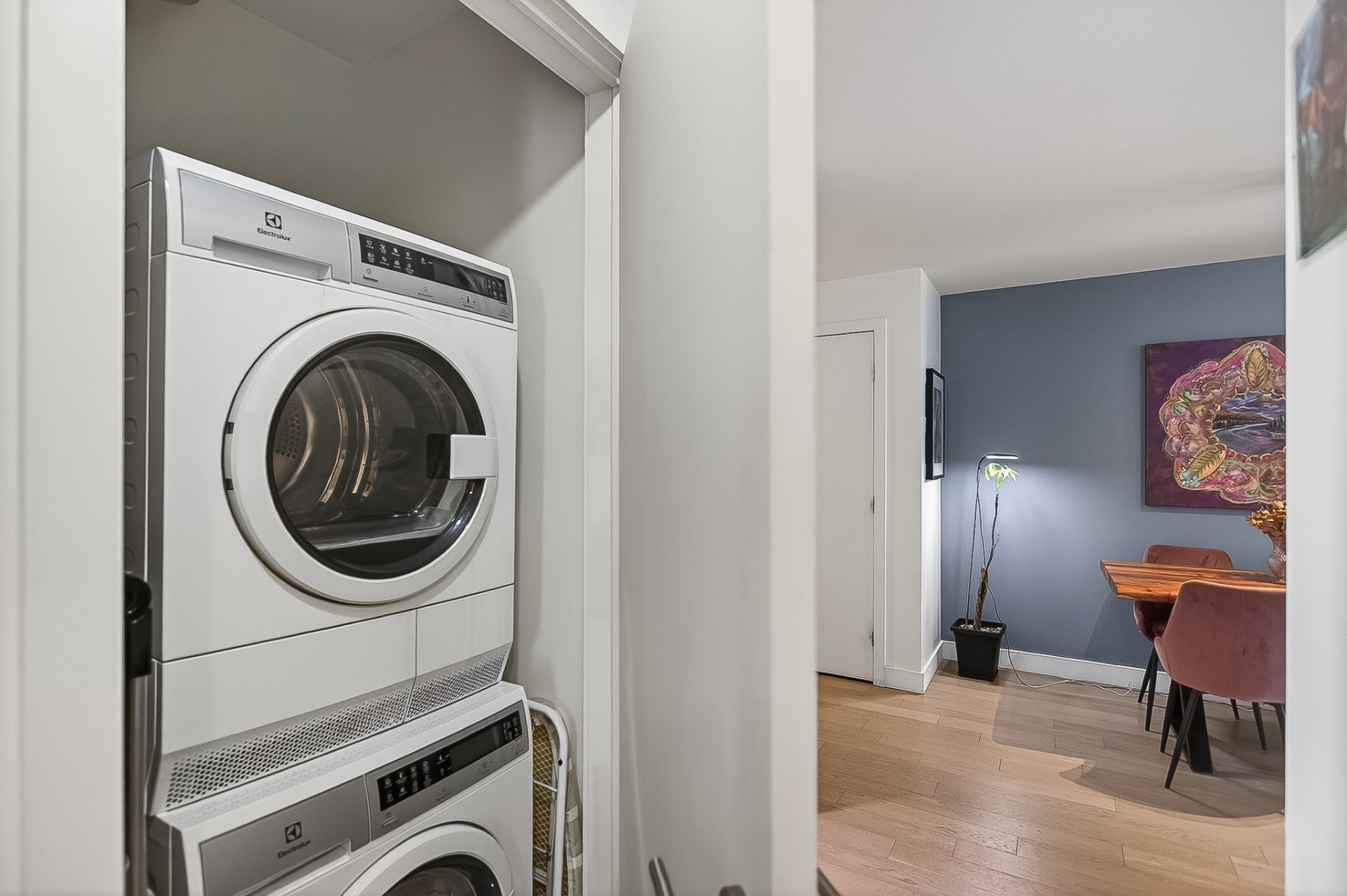 Photo - Laundry room