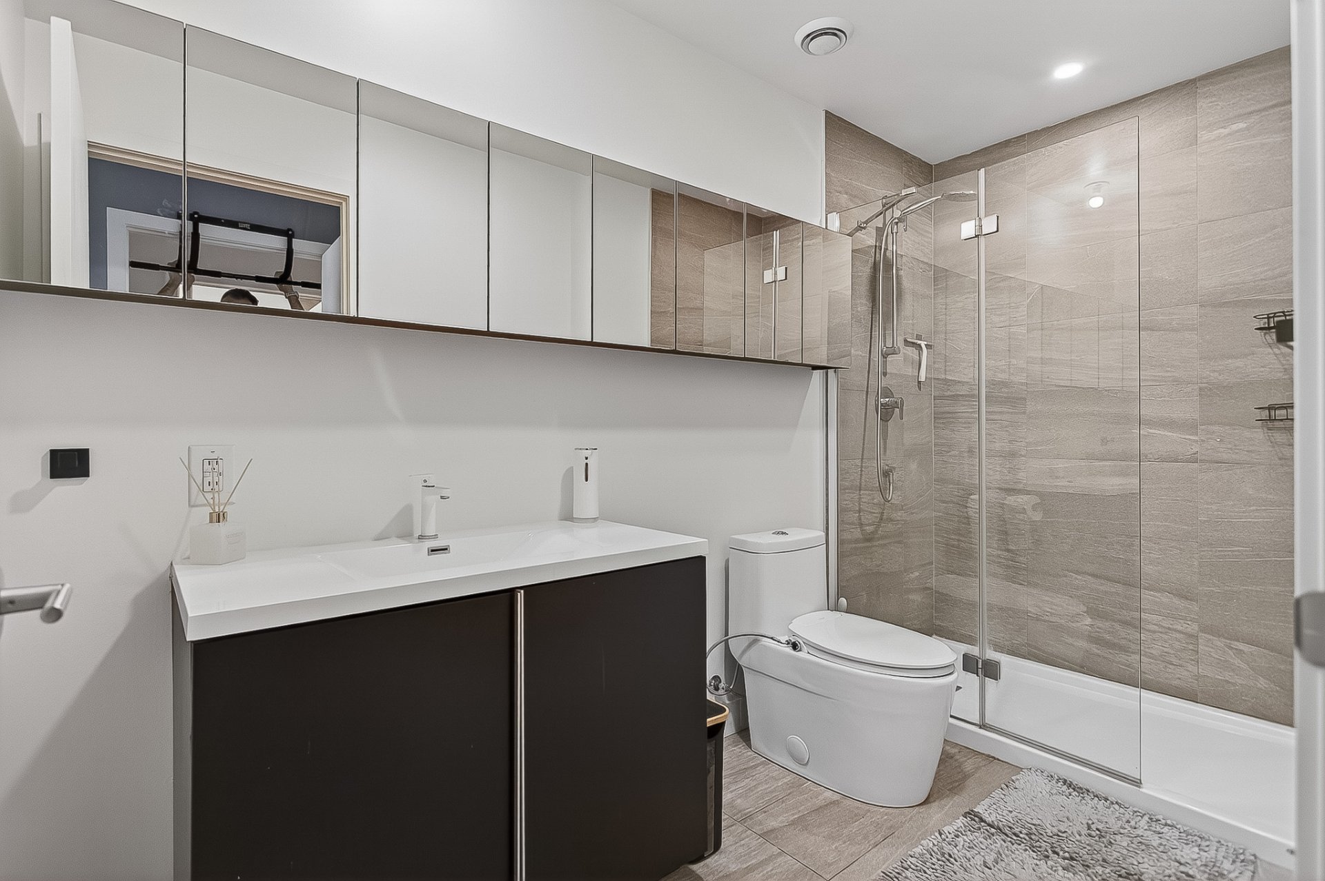 Photo - Bathroom