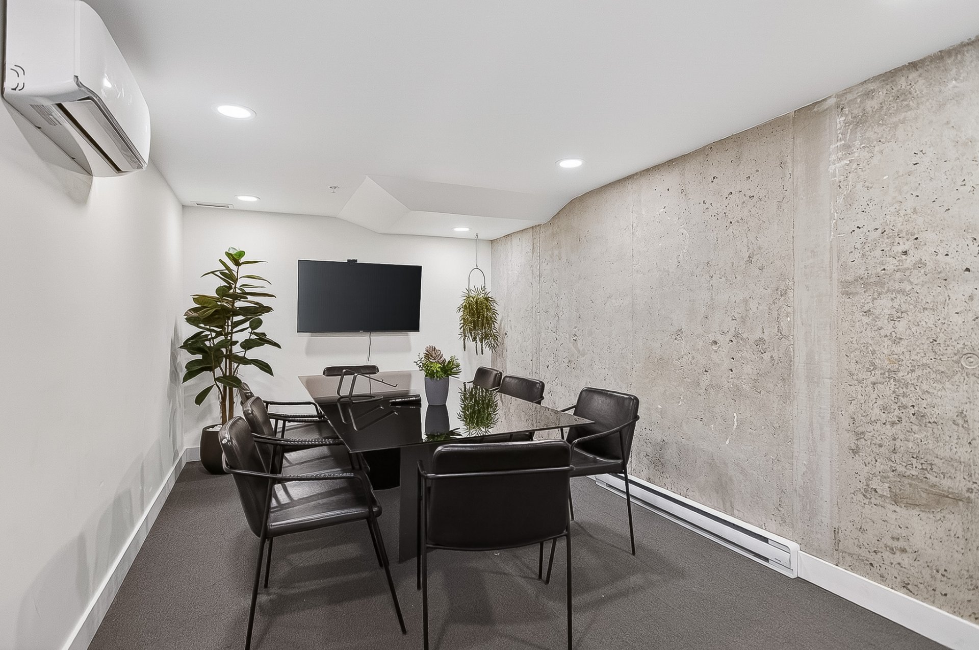 Photo - Common room