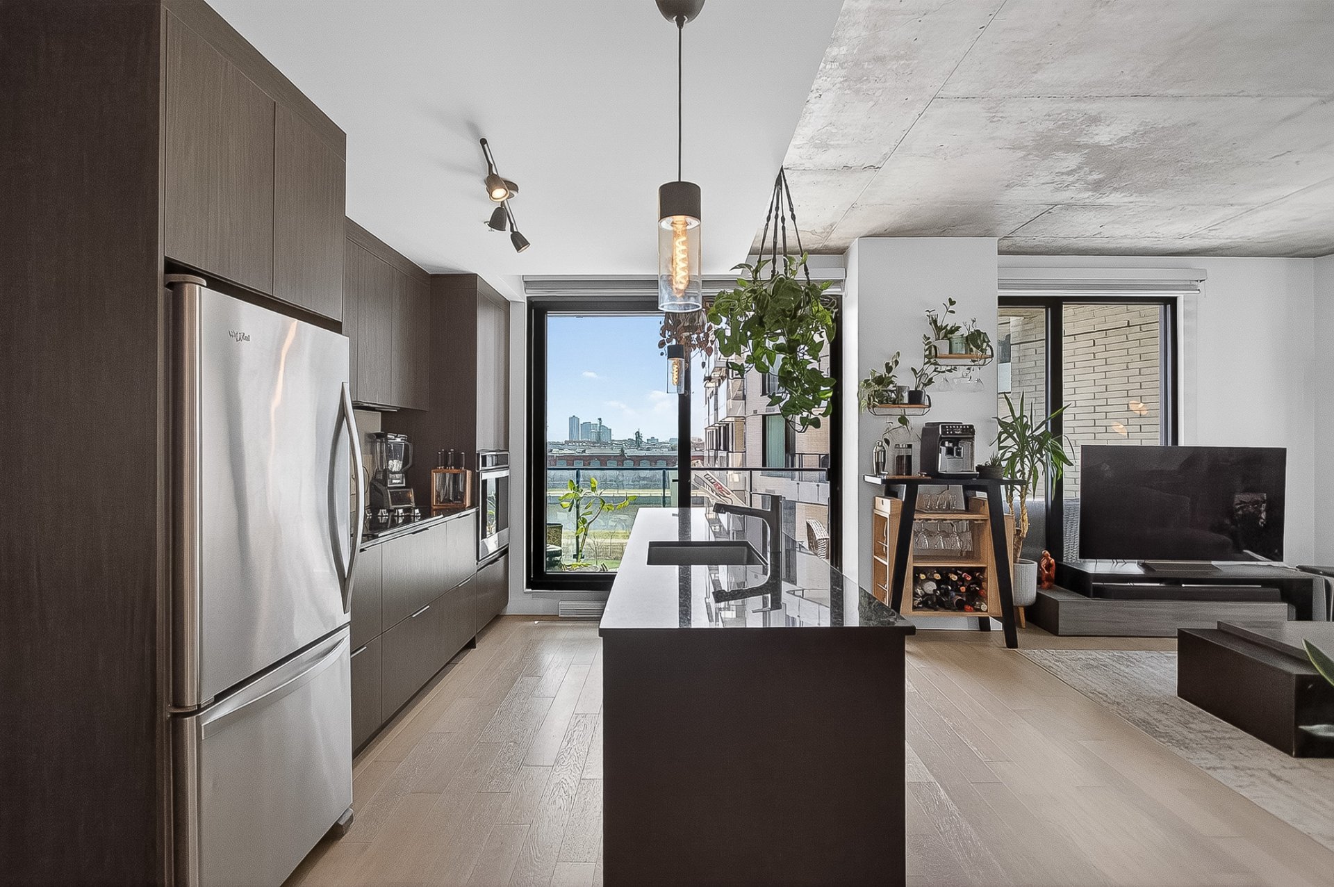 Photo - Kitchen
