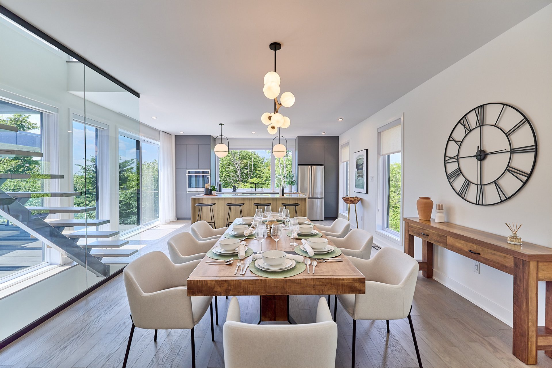 Photo - Salle à manger