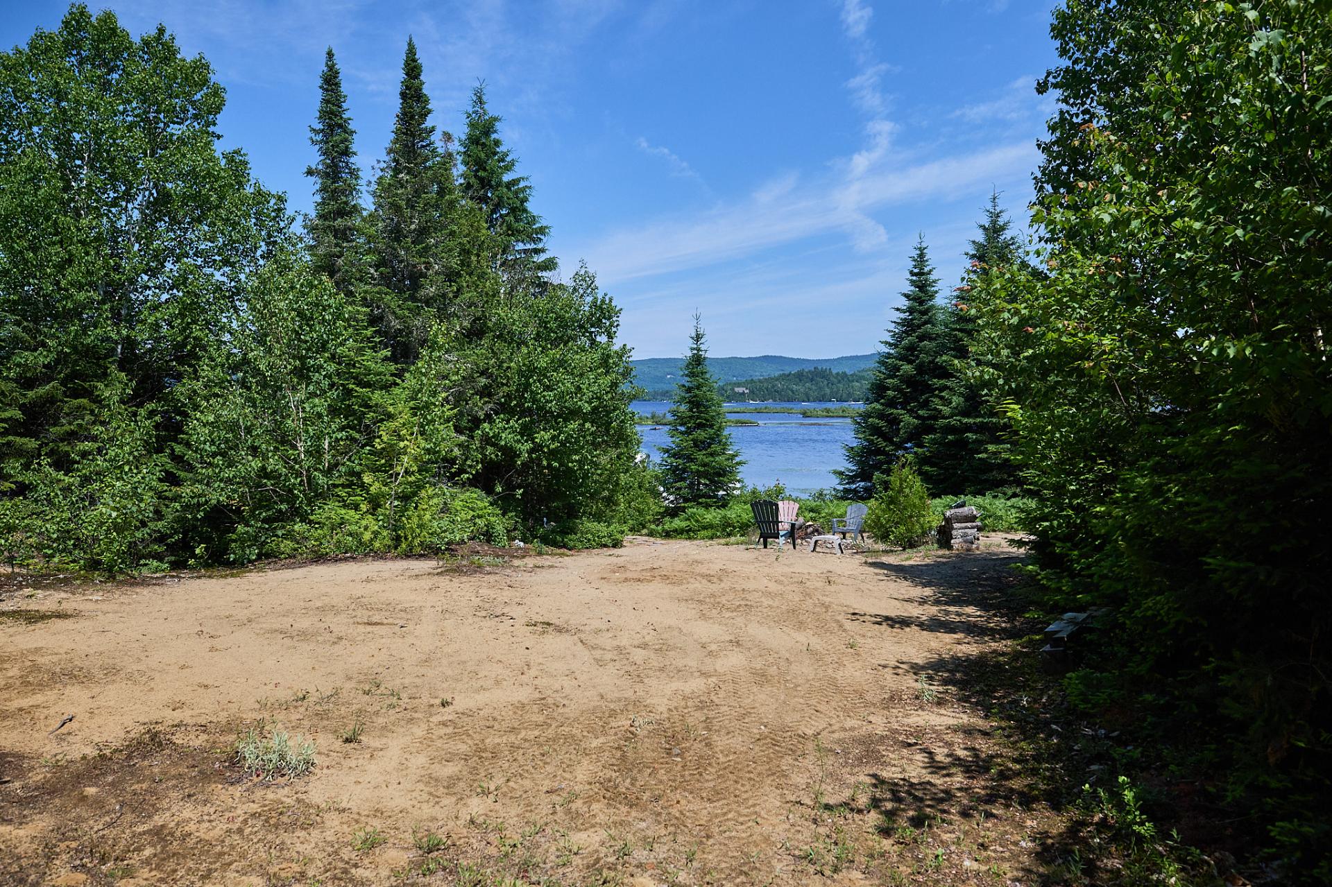 Photo - Accès au plan d'eau