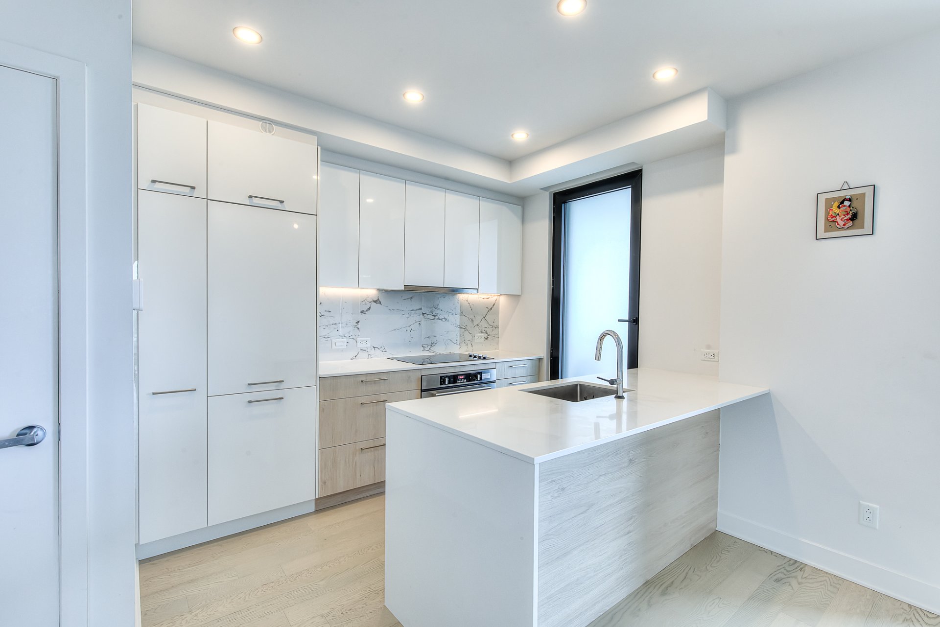 Photo - Kitchen