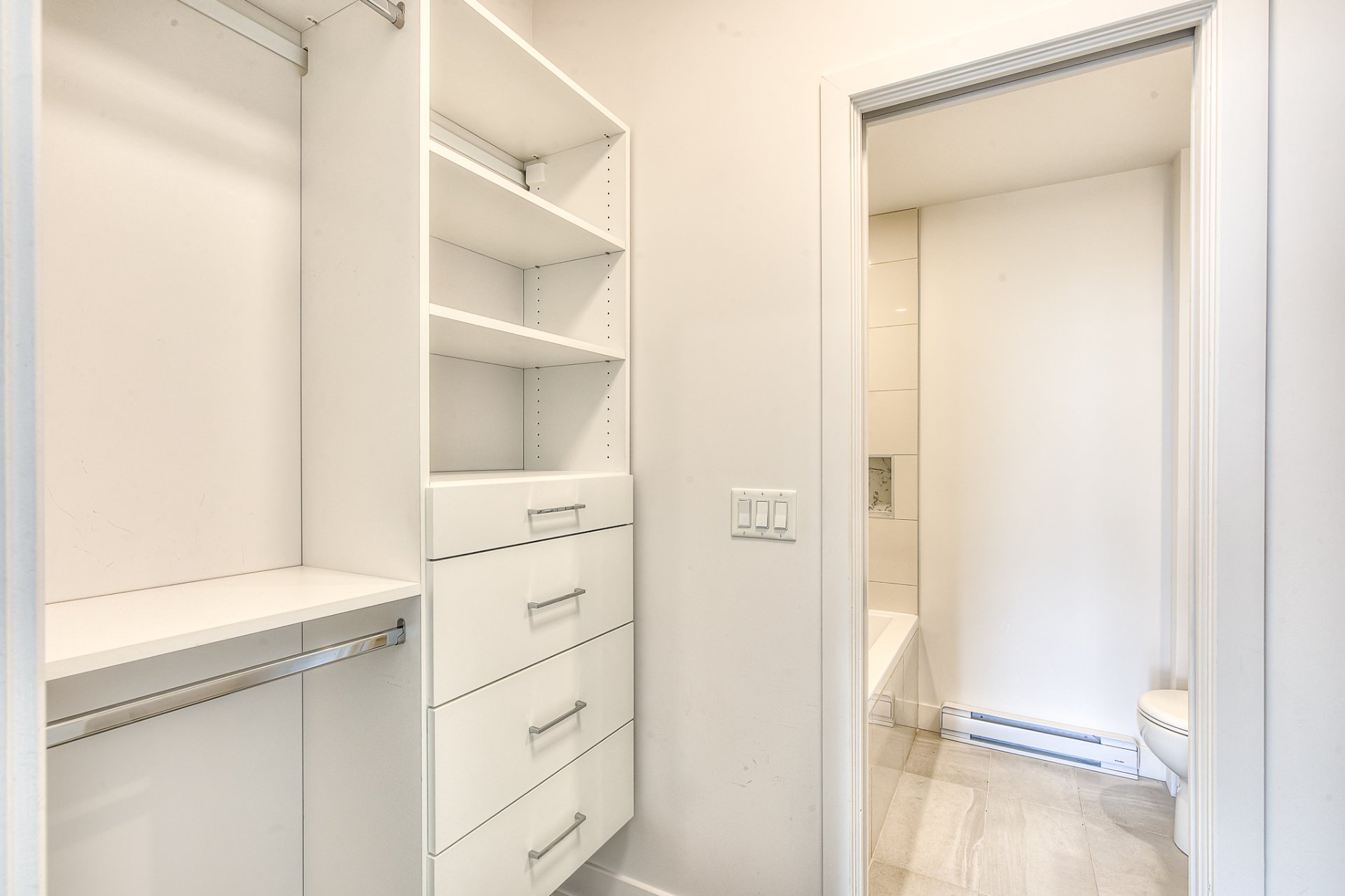 Photo - Walk-in closet