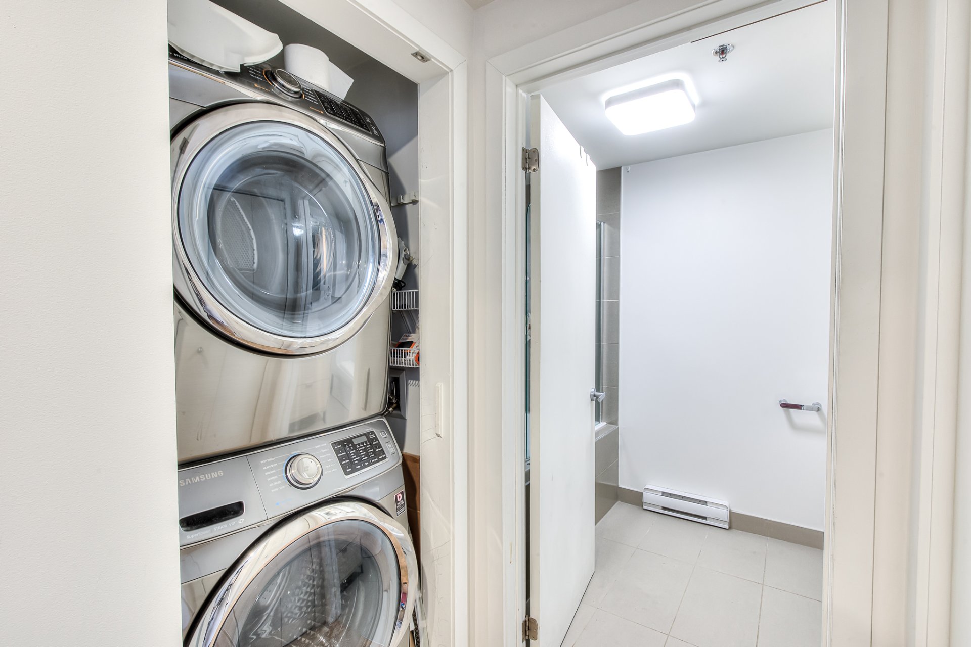 Photo - Laundry room
