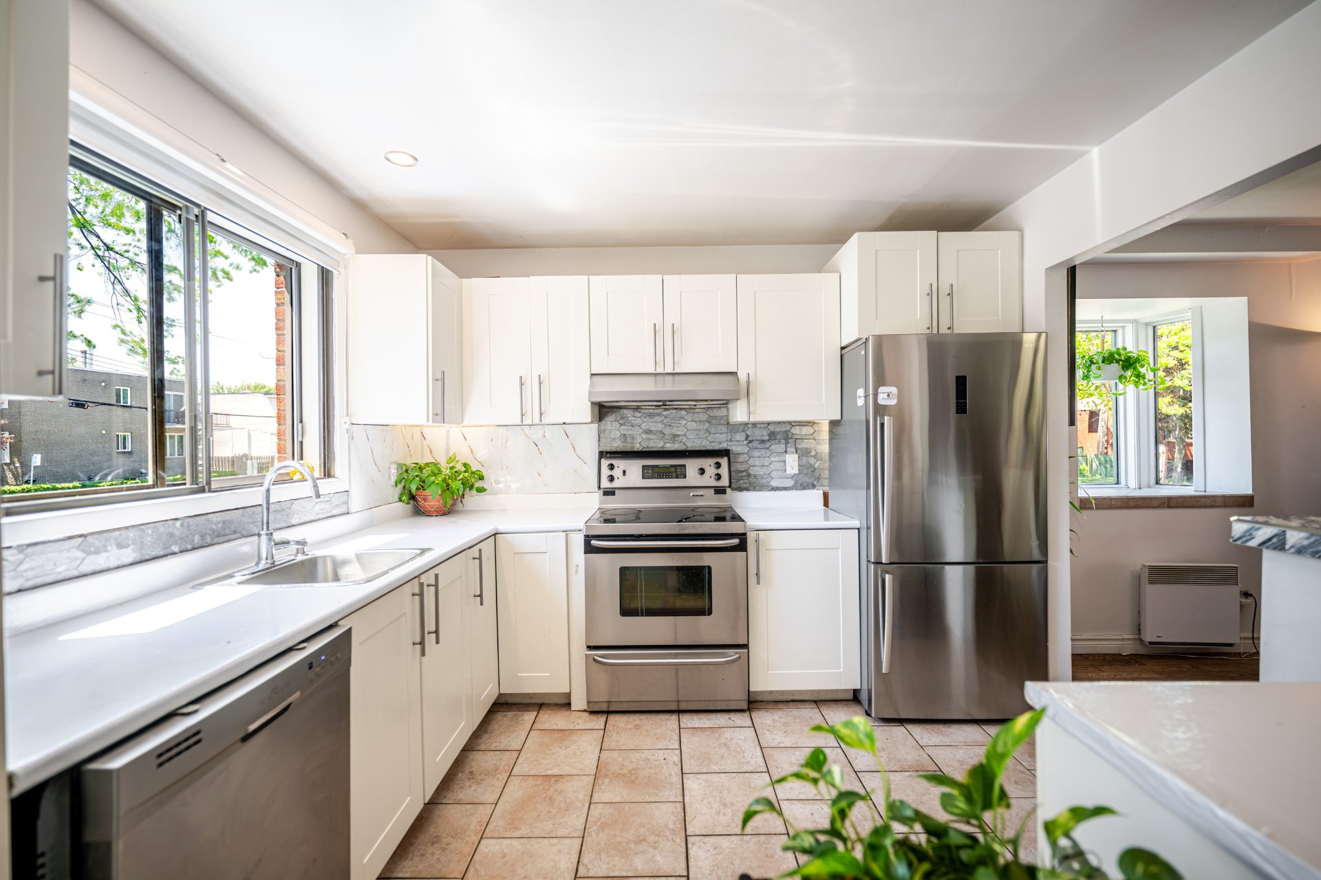Photo - Kitchen