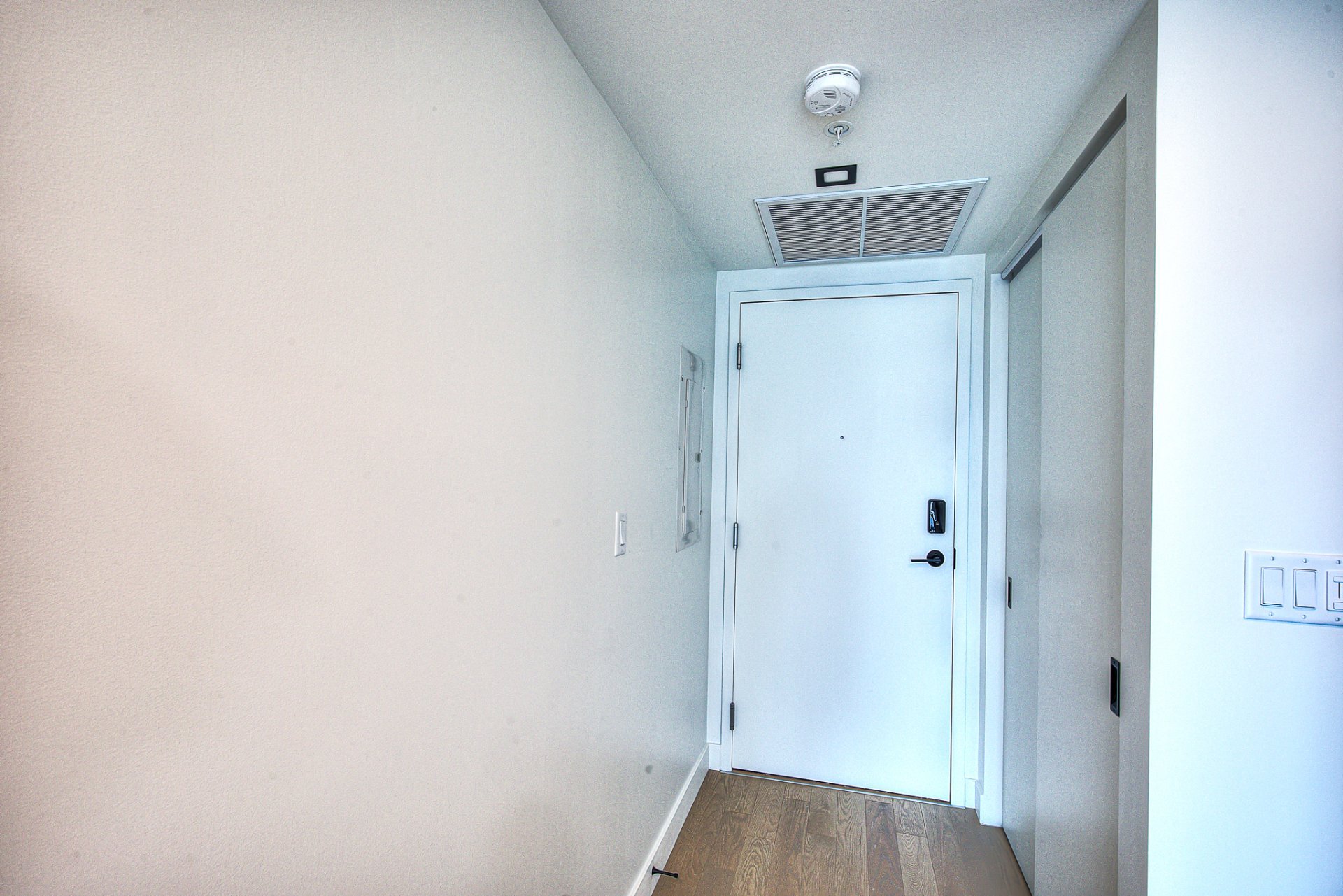 Photo - Hallway