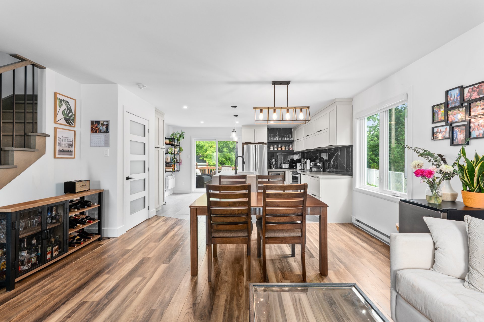 Photo - Dining room
