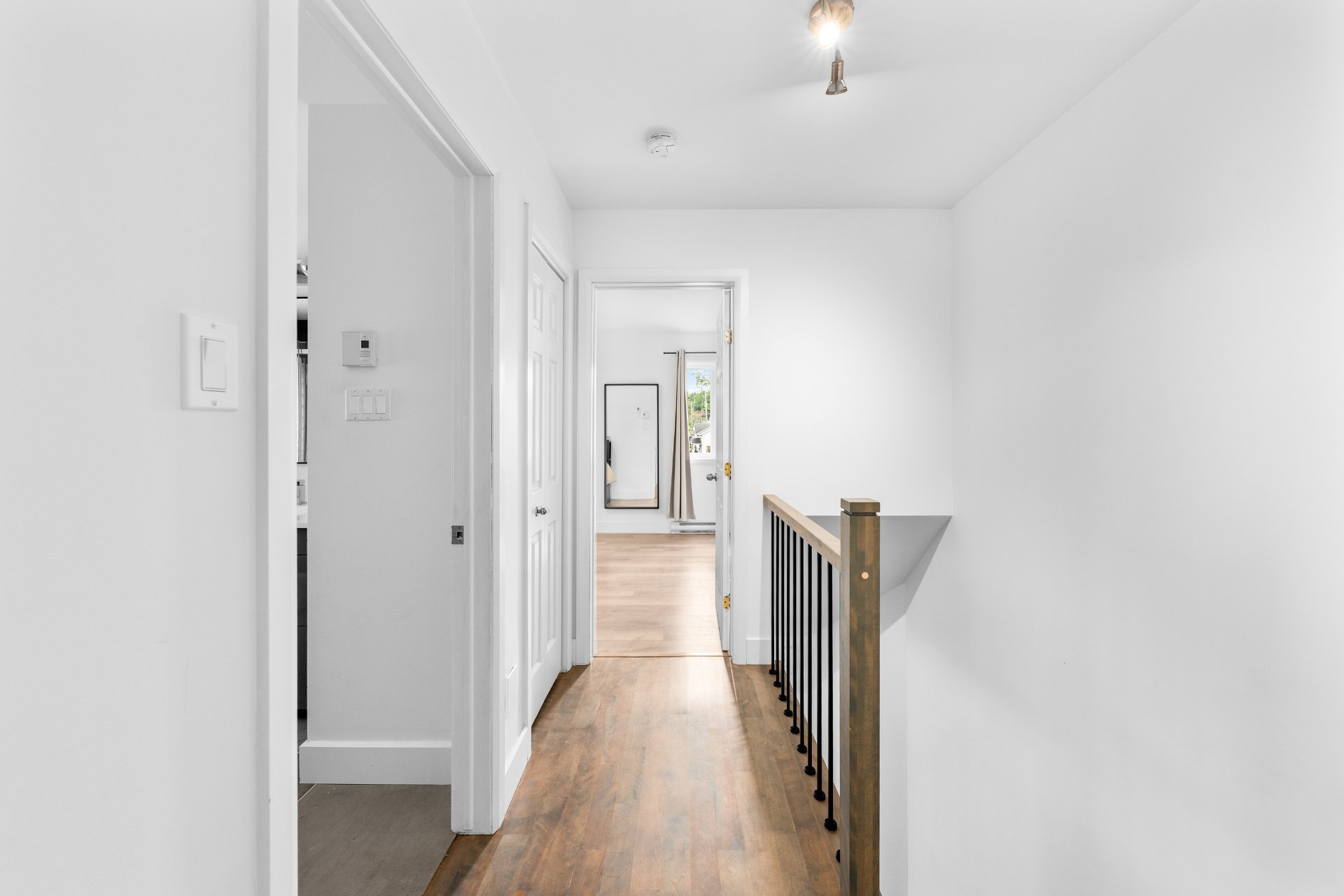 Photo - Hallway