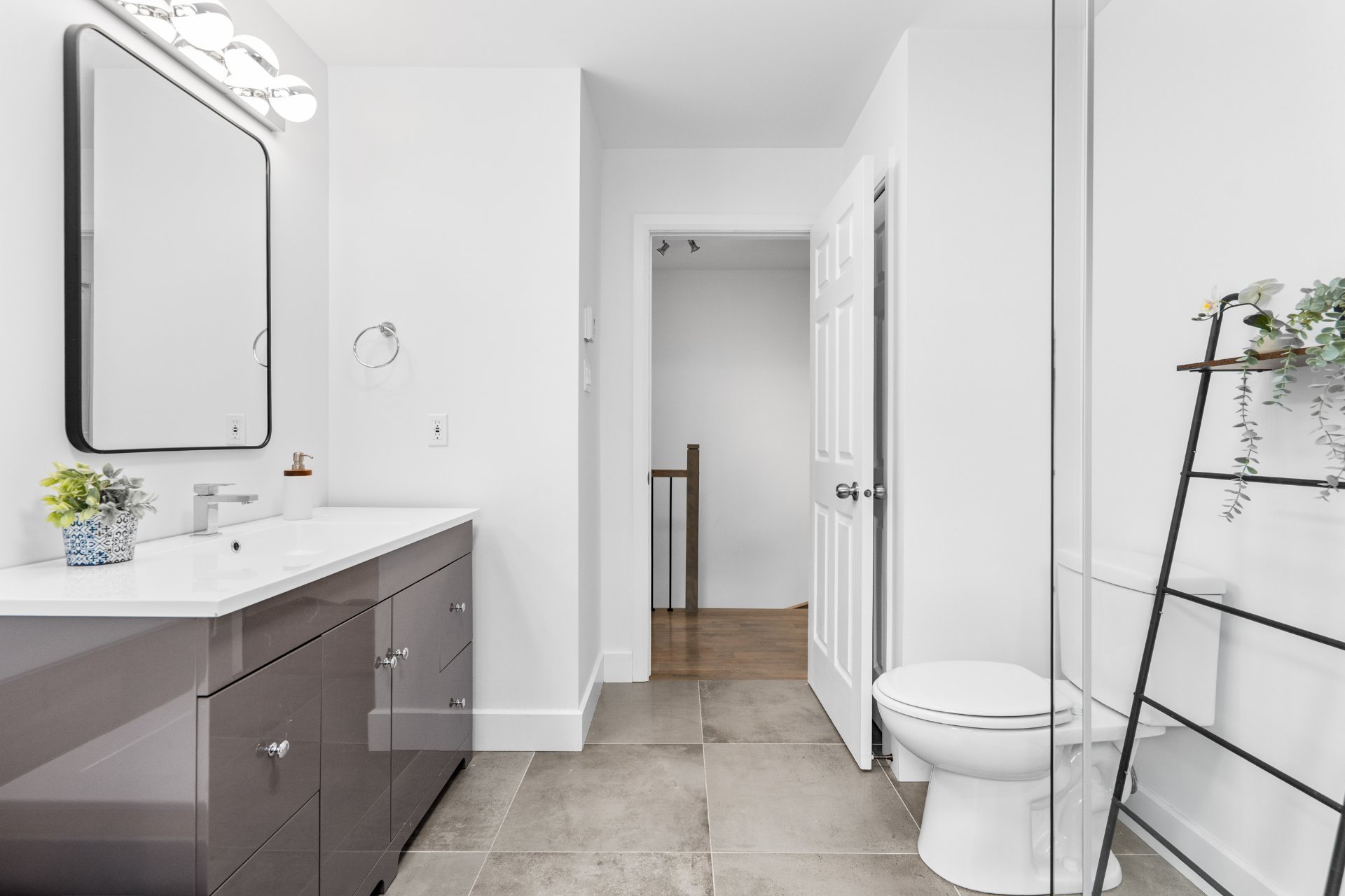 Photo - Bathroom