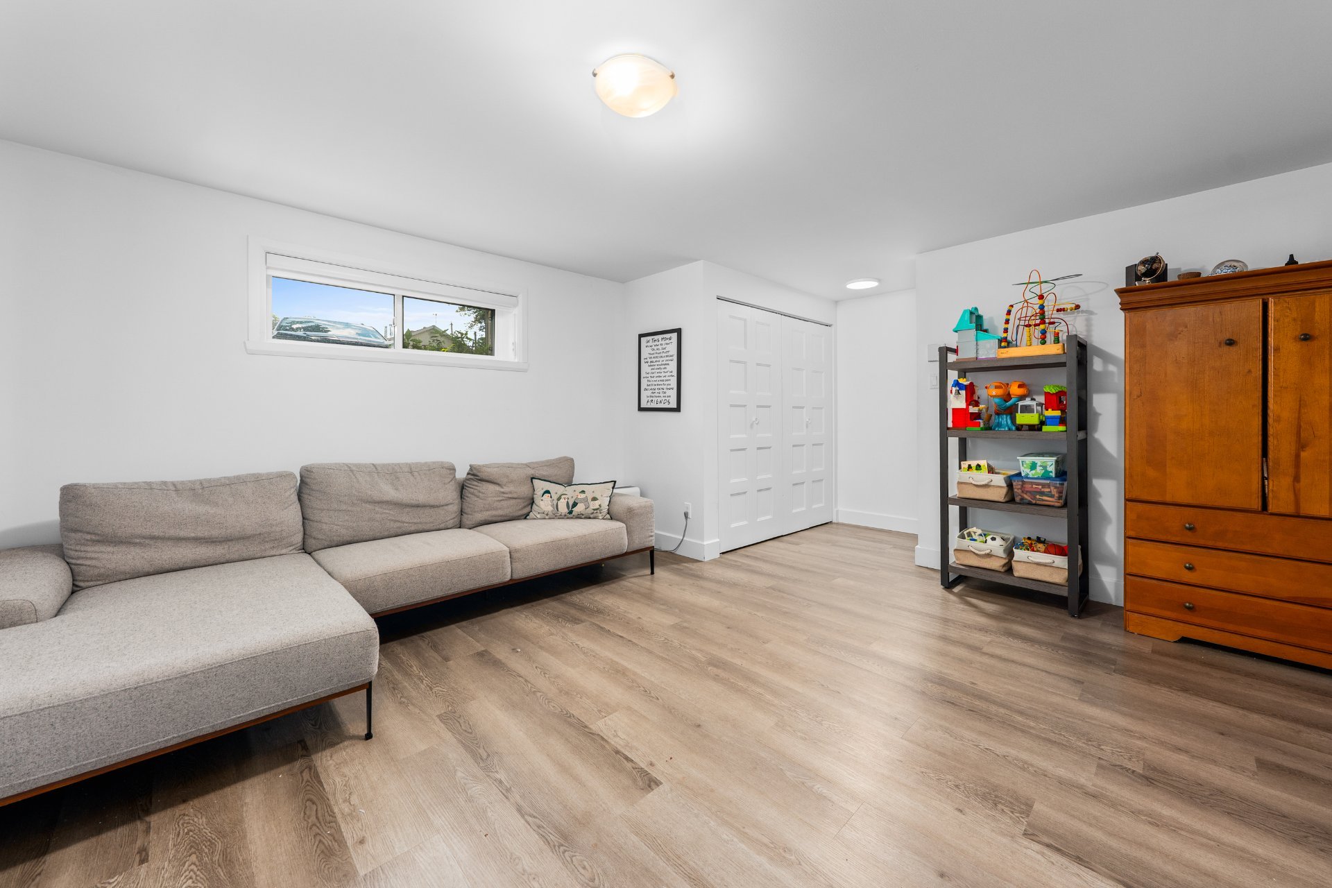 Photo - Family room