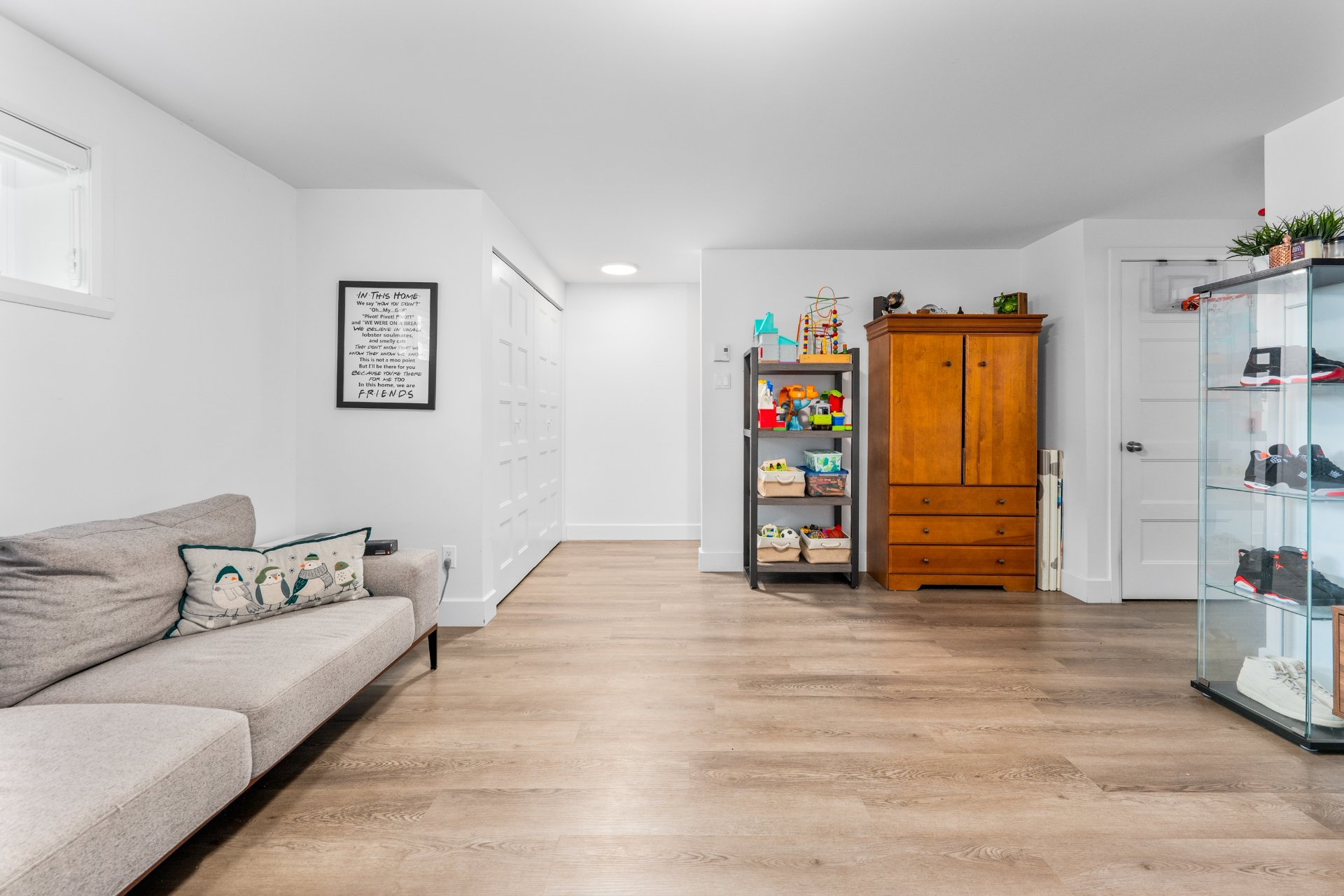 Photo - Family room