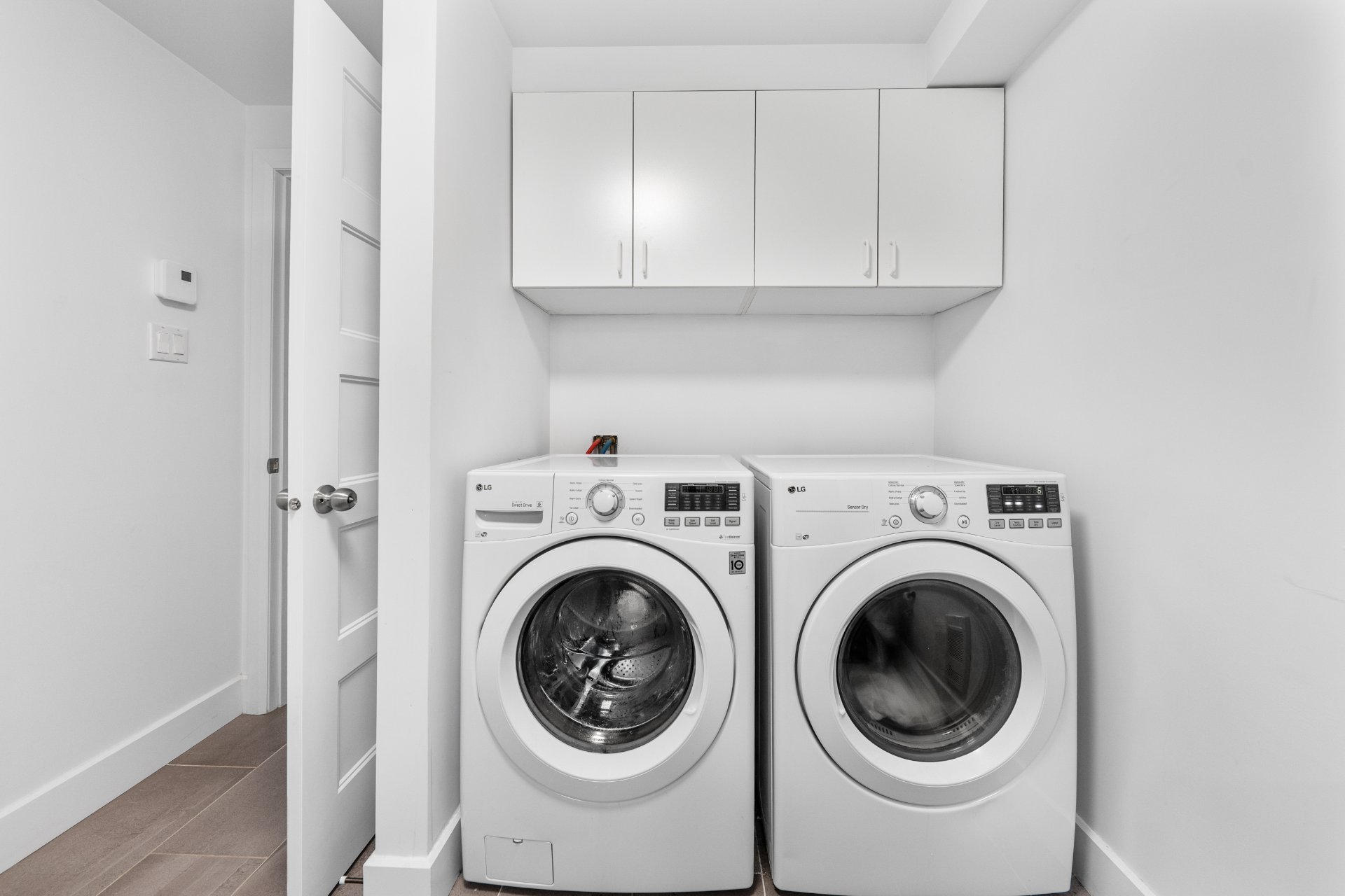 Photo - Laundry room
