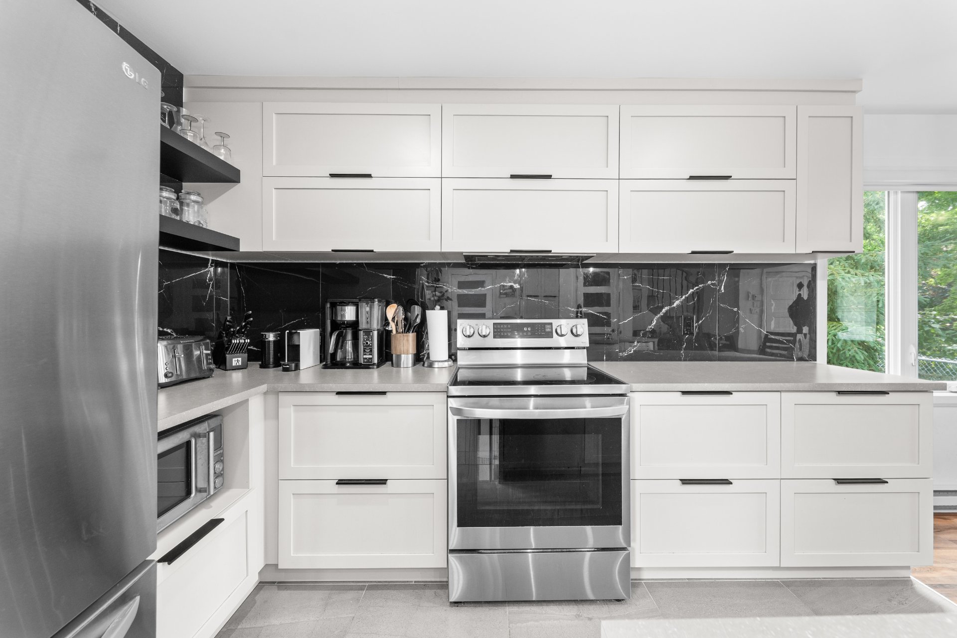 Photo - Kitchen