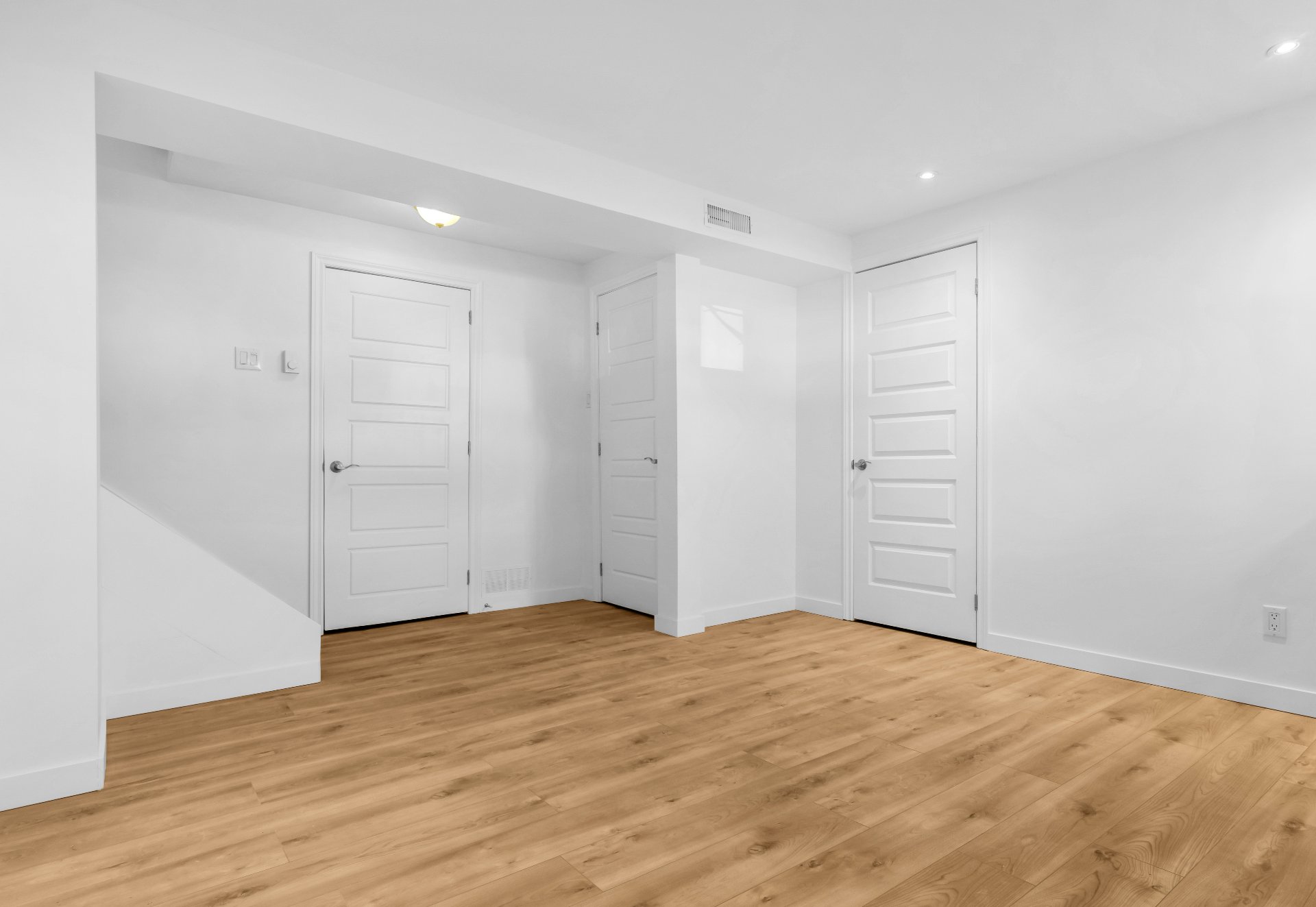 Photo - Family room