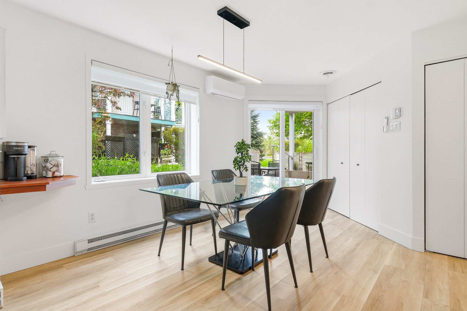 Photo - Dining room