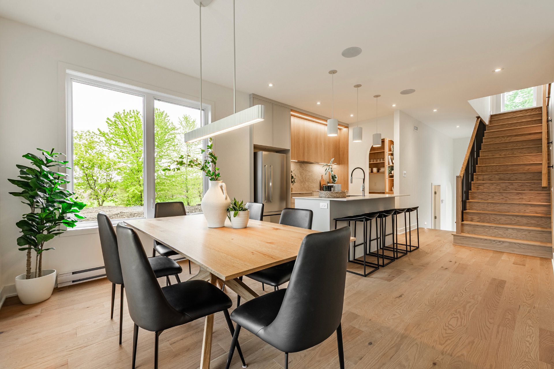 Photo - Dining room