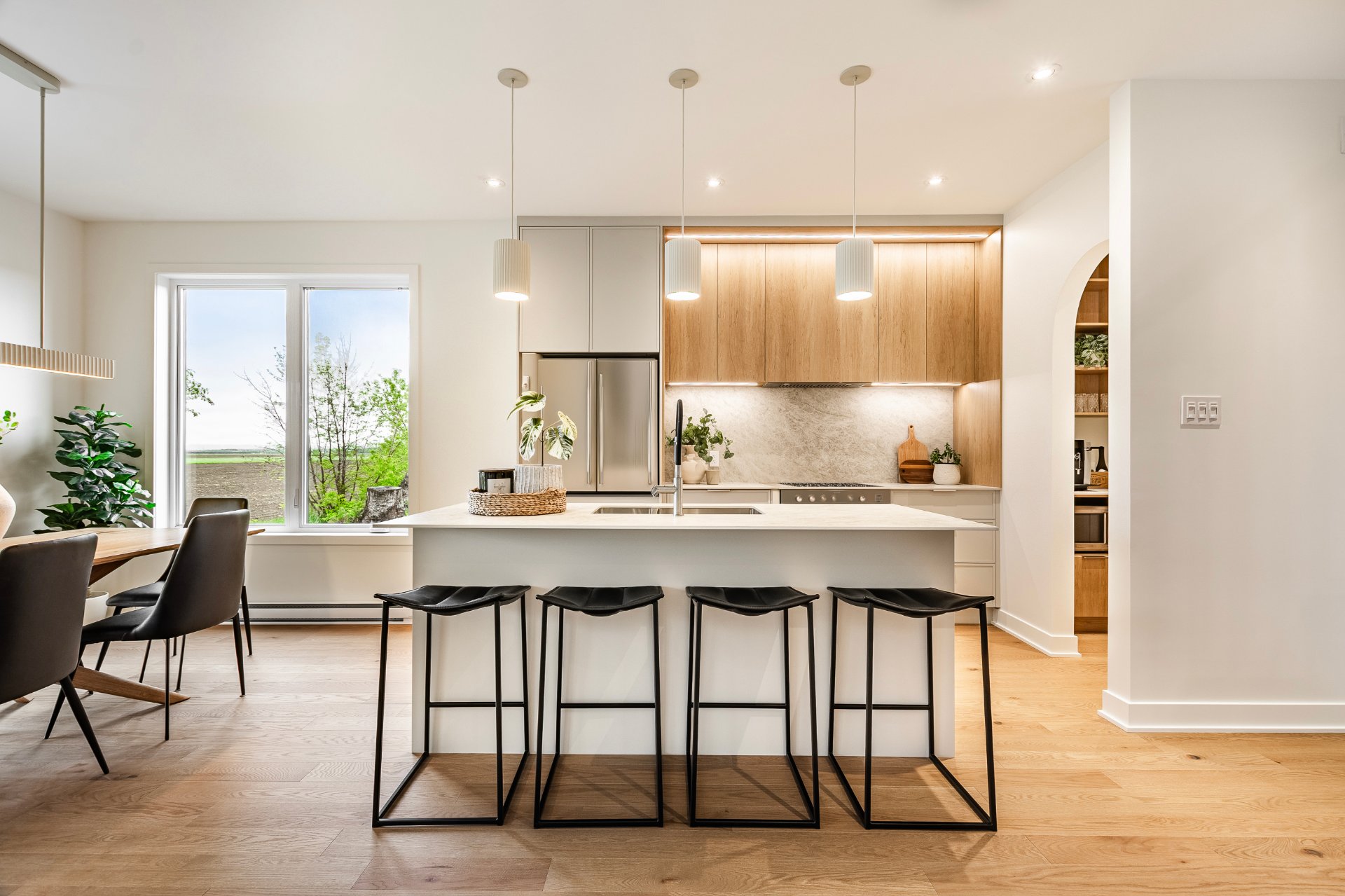 Photo - Kitchen